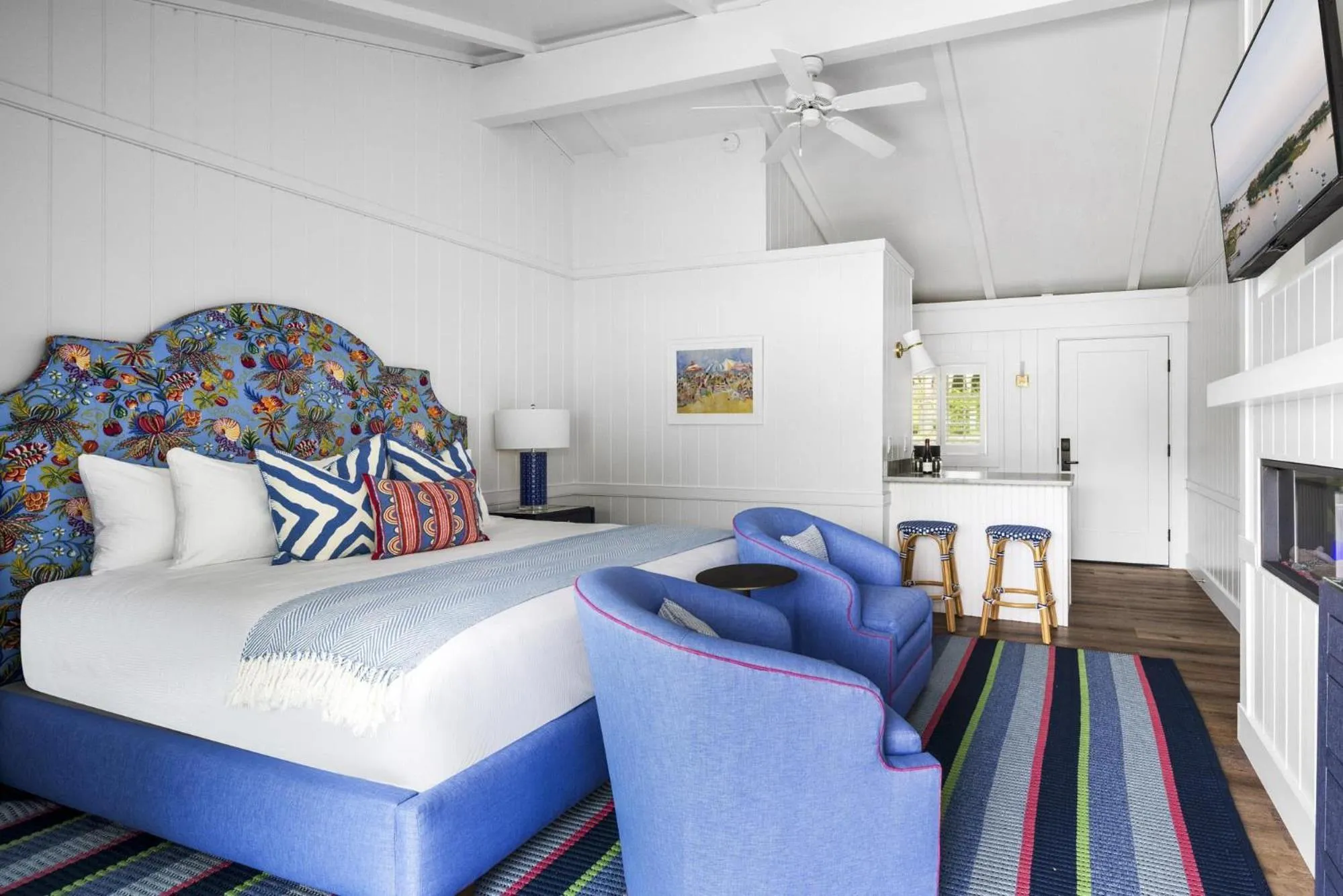 Bedroom, Bed in Yachtsman Lodge & Marina