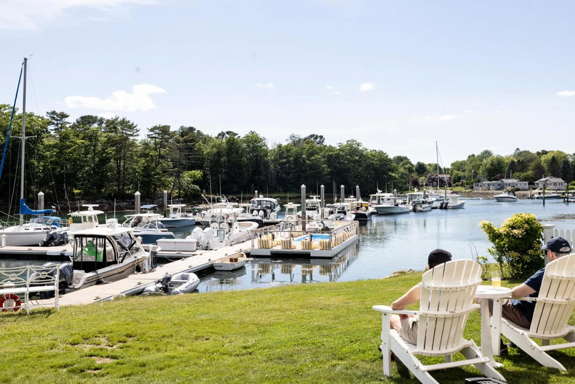 Garden in Yachtsman Lodge & Marina