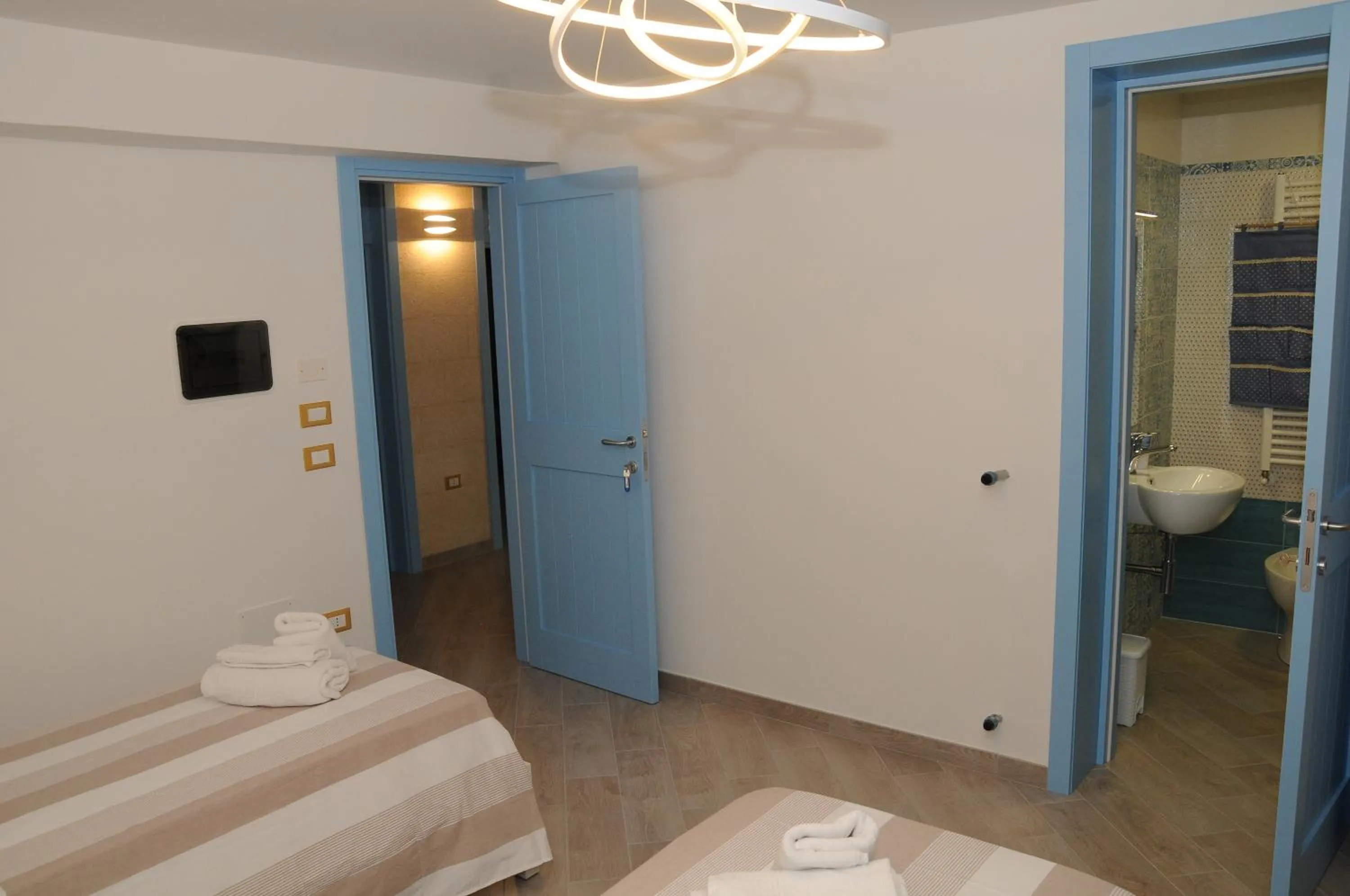 Bathroom, Bed in Tamarix