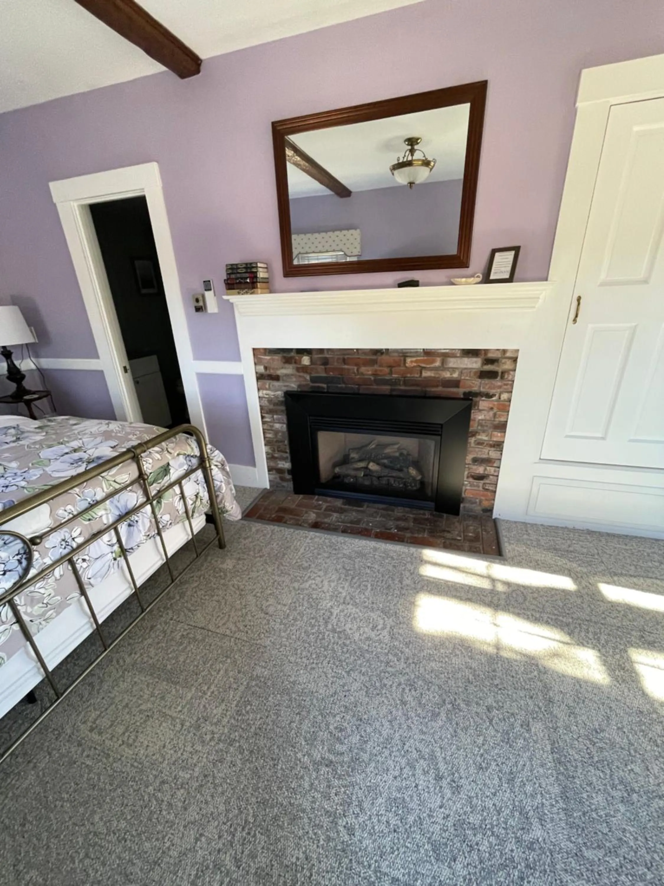 1802 House Bed & Breakfast