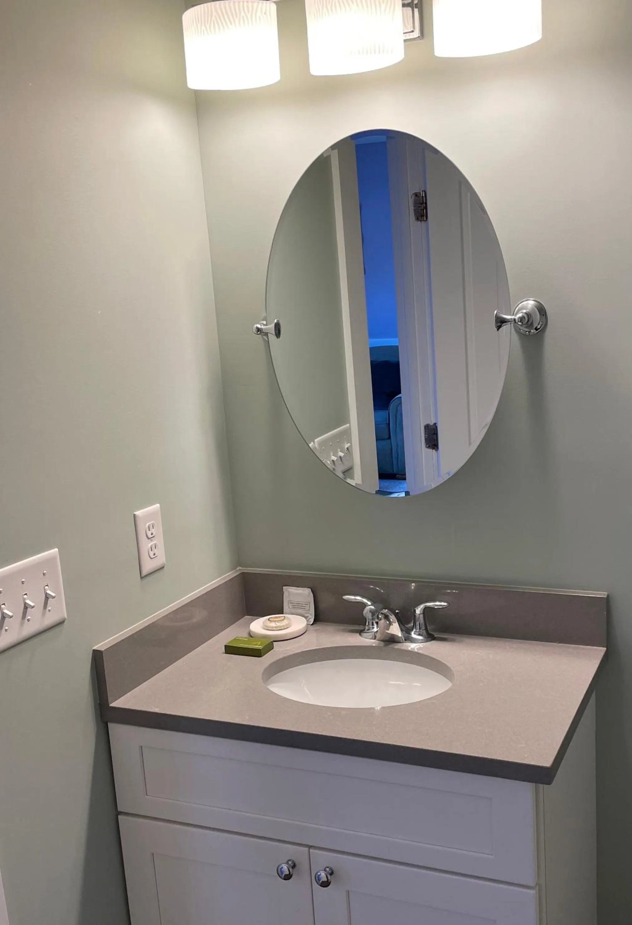 1802 House Bed & Breakfast