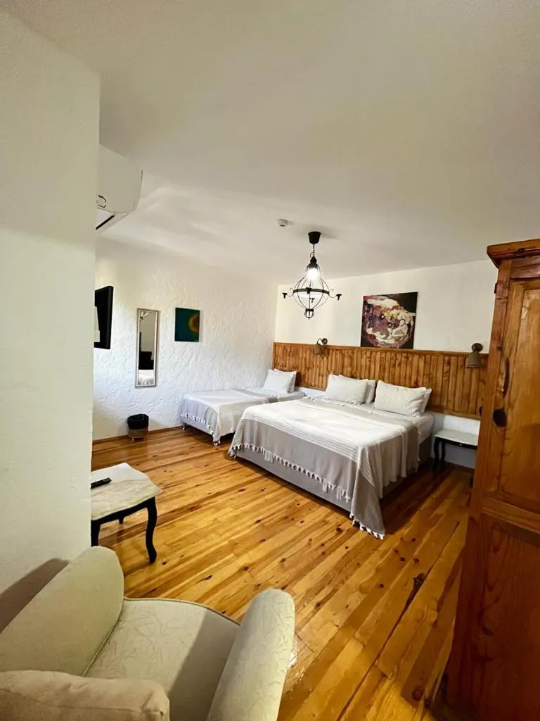 Alaçatı Albatross Hotel