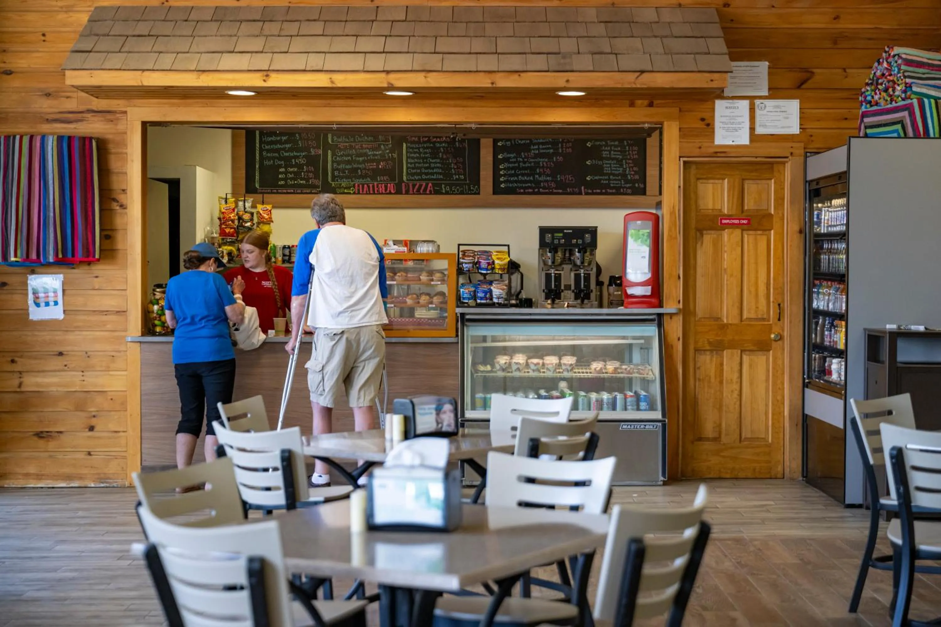 Restaurant/places to eat in Scotty's Lakeside Resort