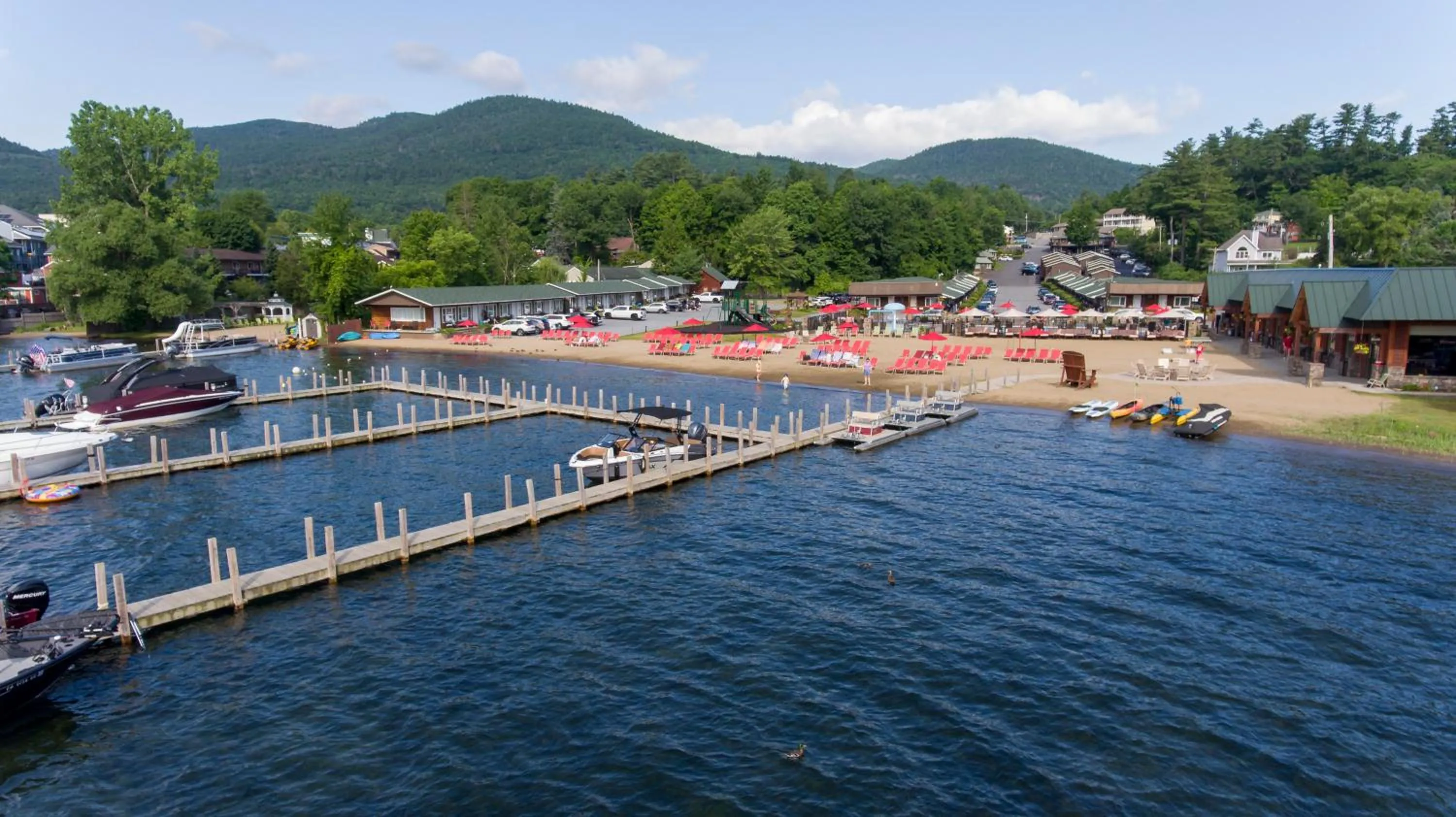 Lake view in Scotty's Lakeside Resort