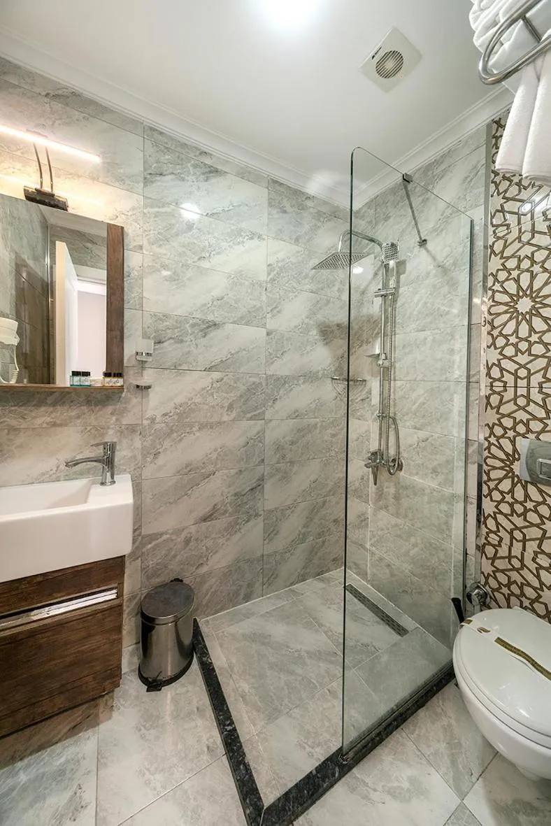 Bathroom in Beyazit Palace Hotel