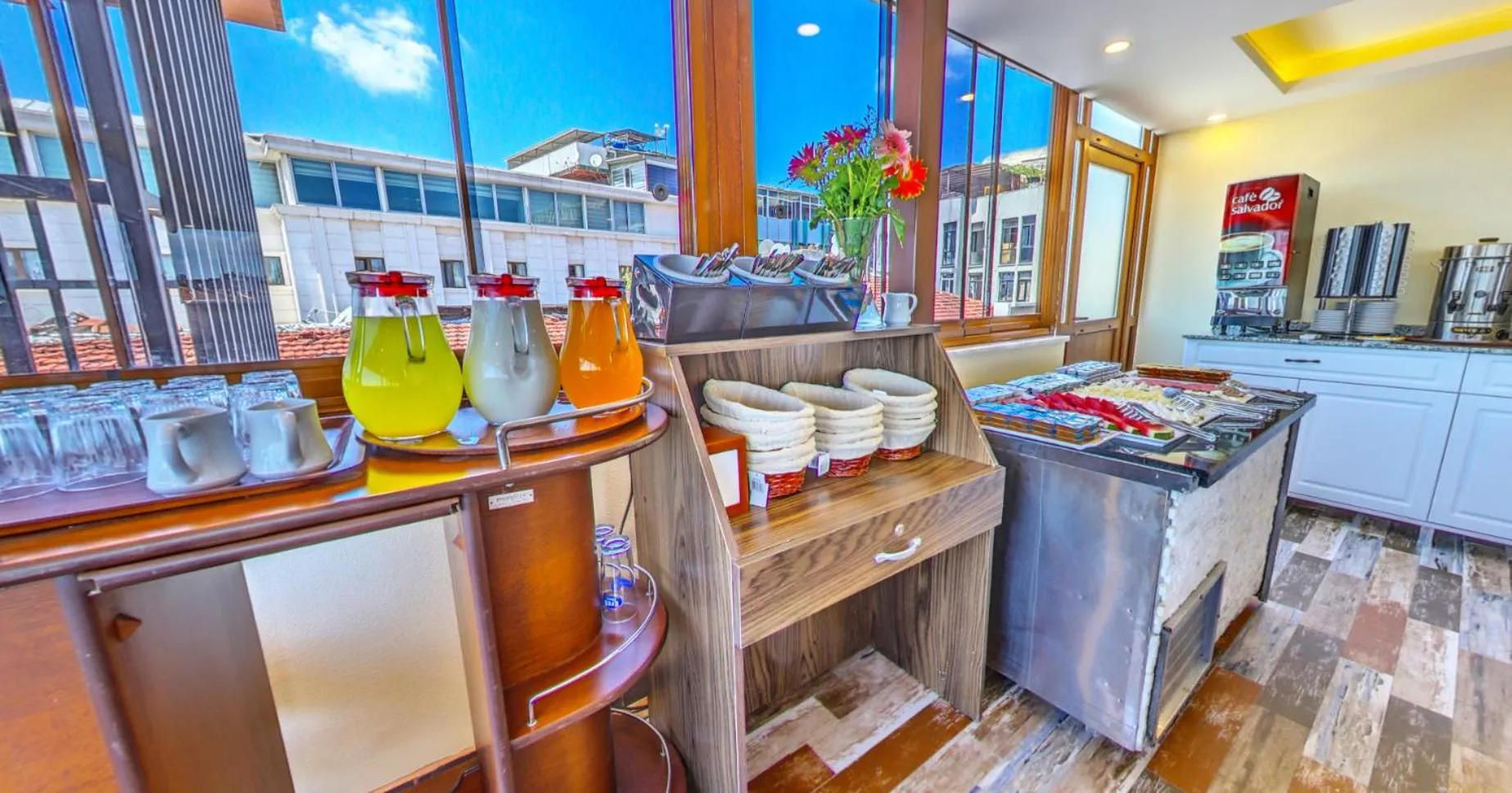 Buffet breakfast in Beyazit Palace Hotel