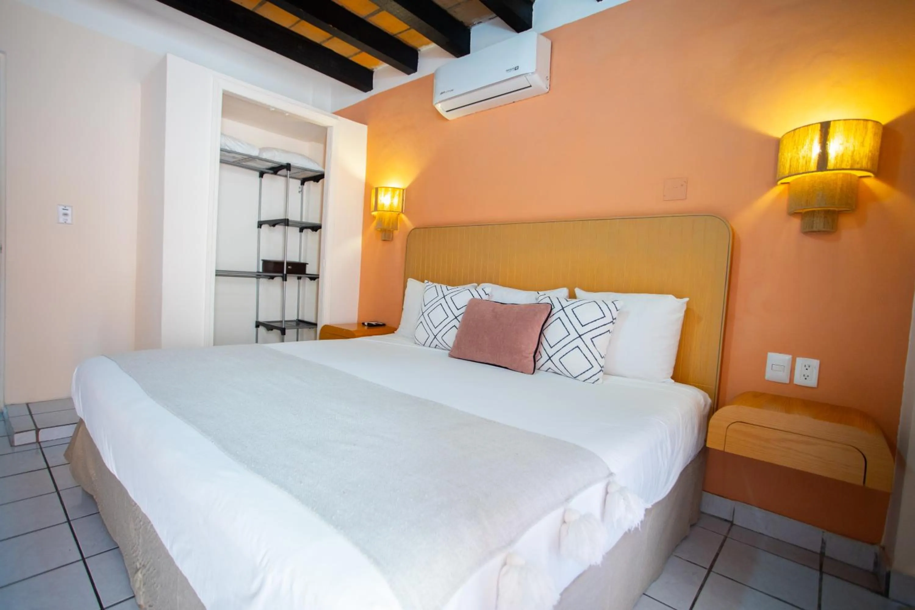 Bed in Hotel Tropicus Boutique
