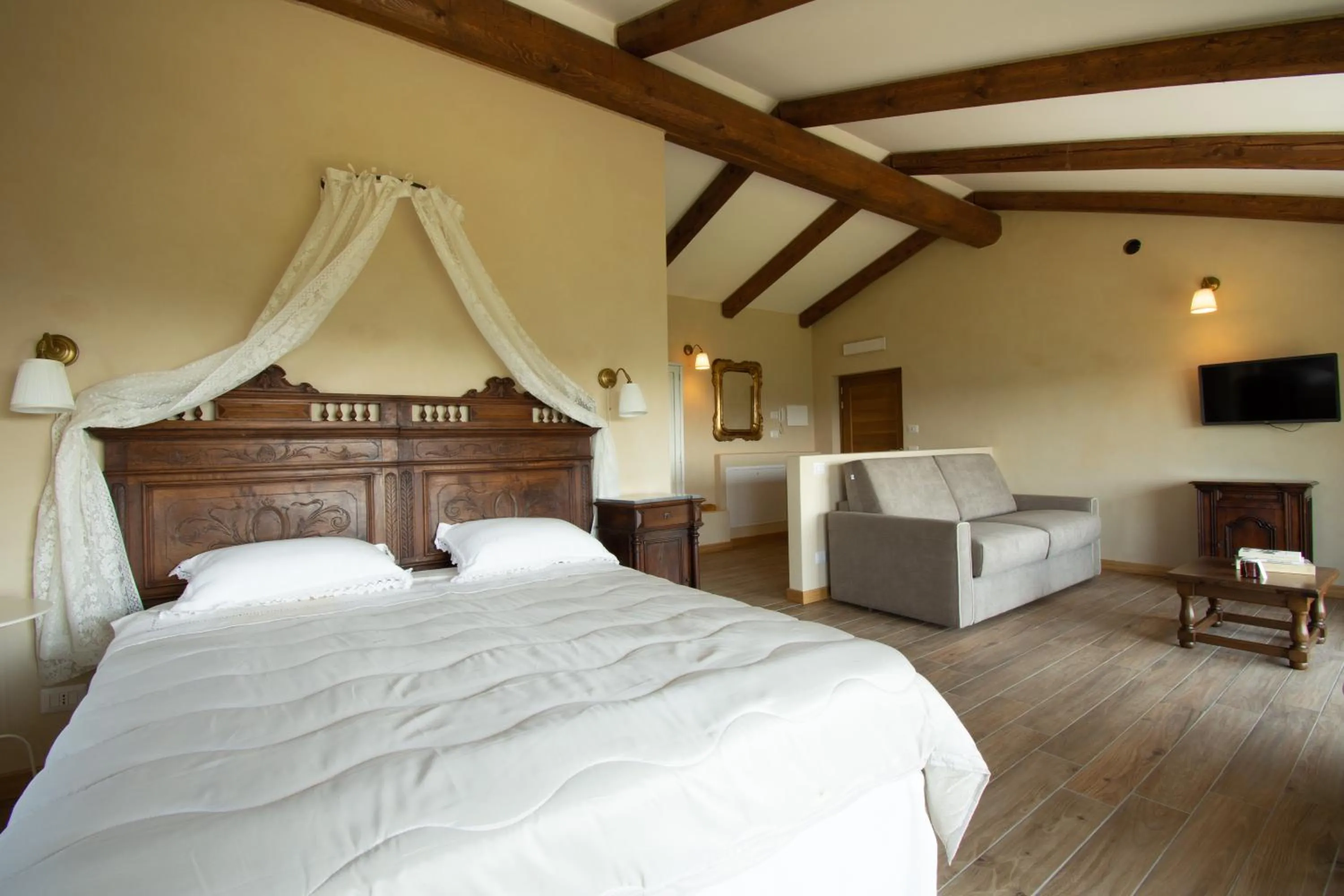 Photo of the whole room, Bed in Ca Montiglio