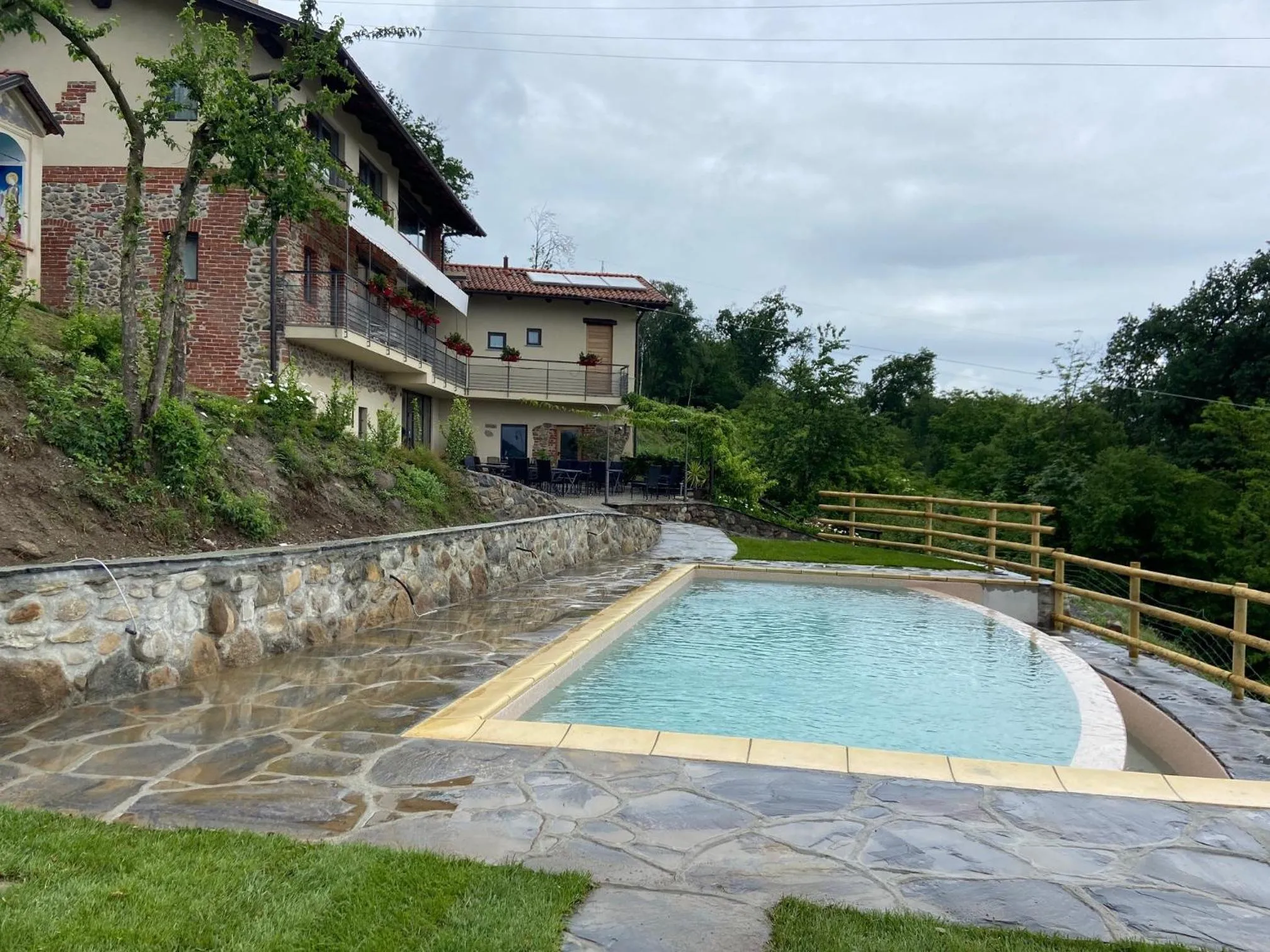 Swimming pool in Ca Montiglio