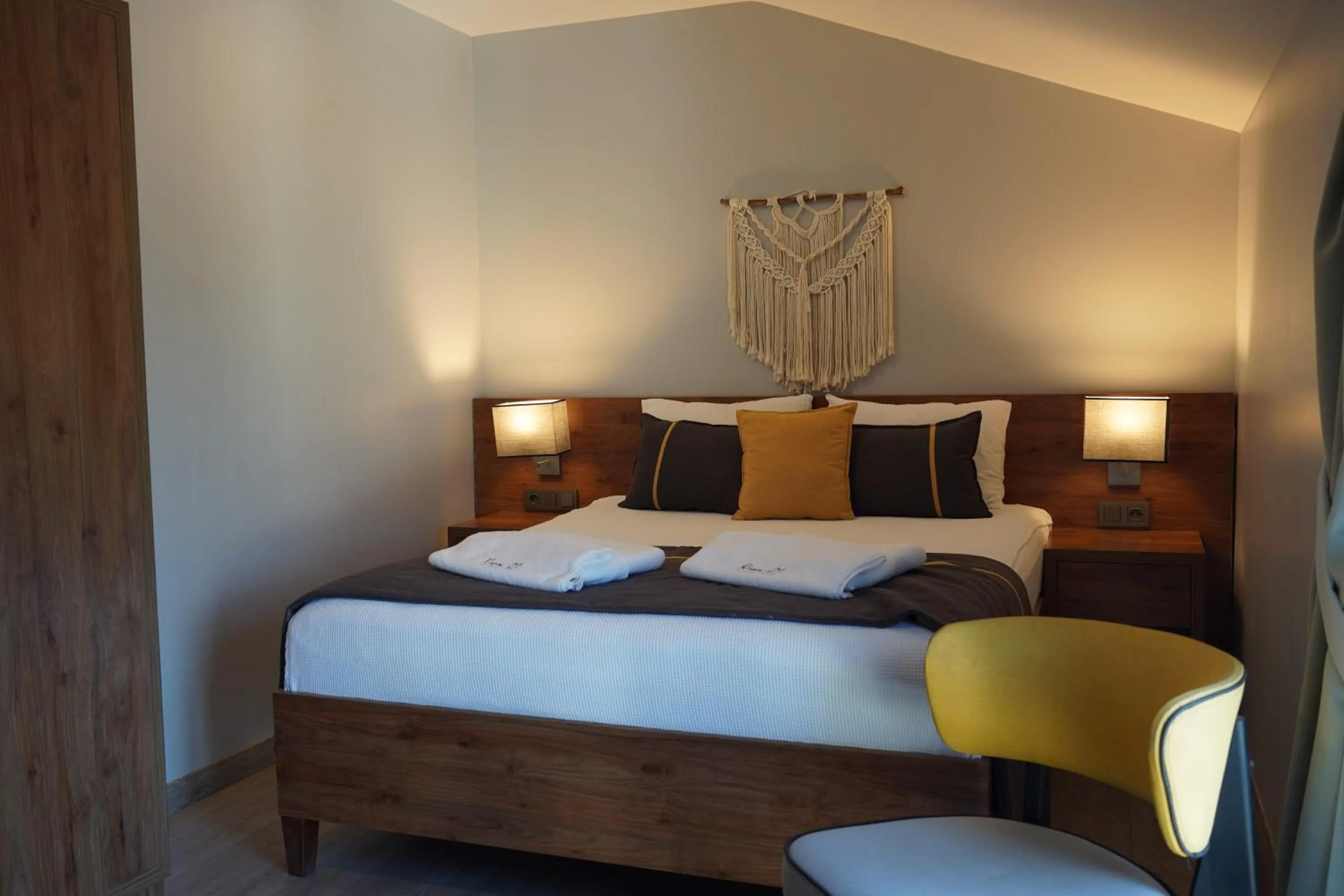 Bed in Room 23 Hotel