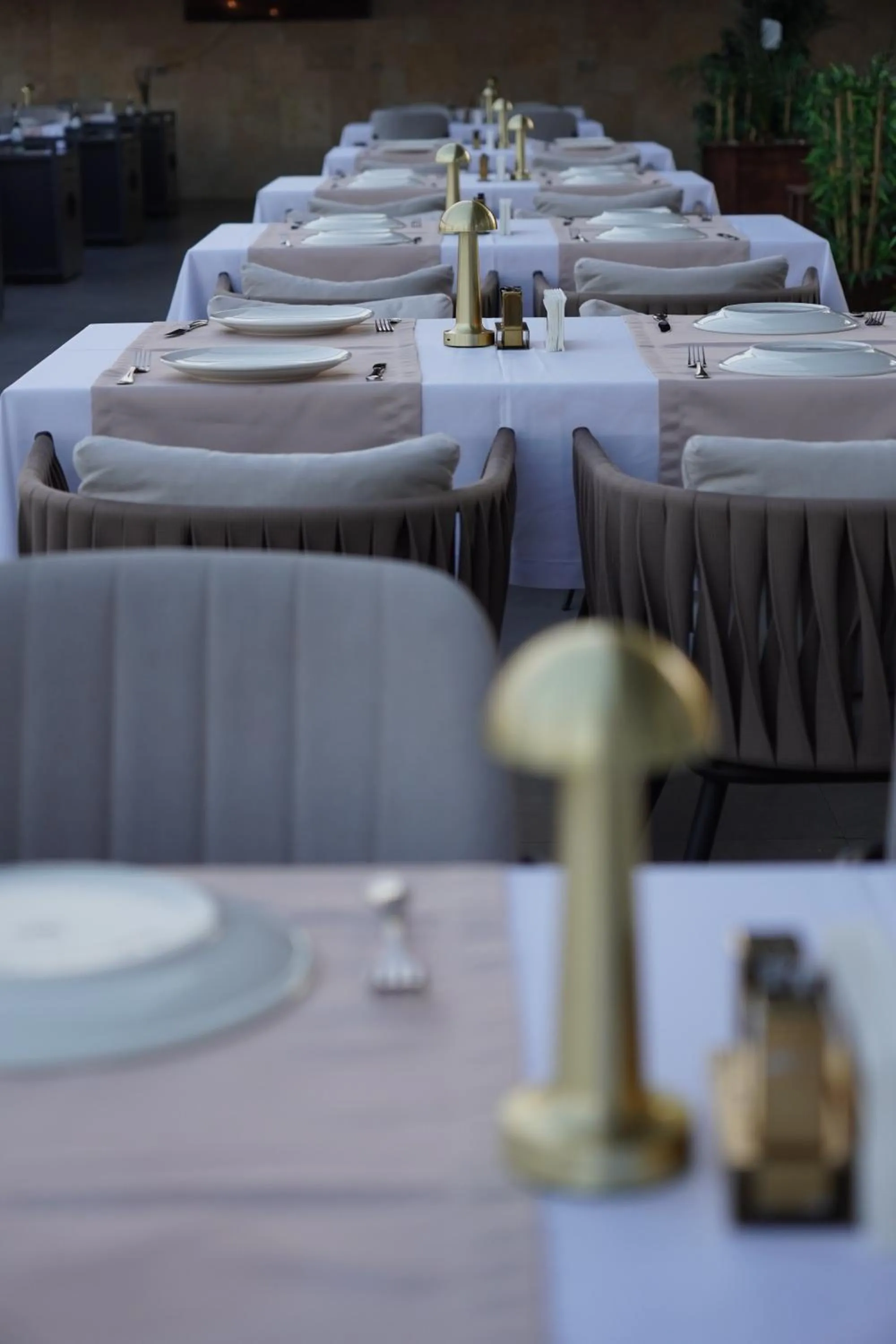 Restaurant/places to eat in Room 23 Hotel