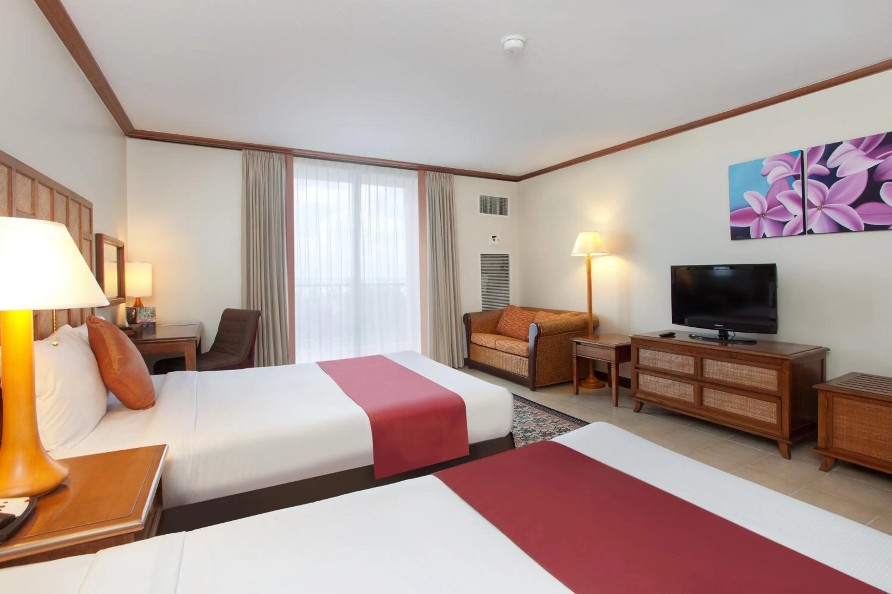 Shower, Bed in Pacific Islands Club Guam