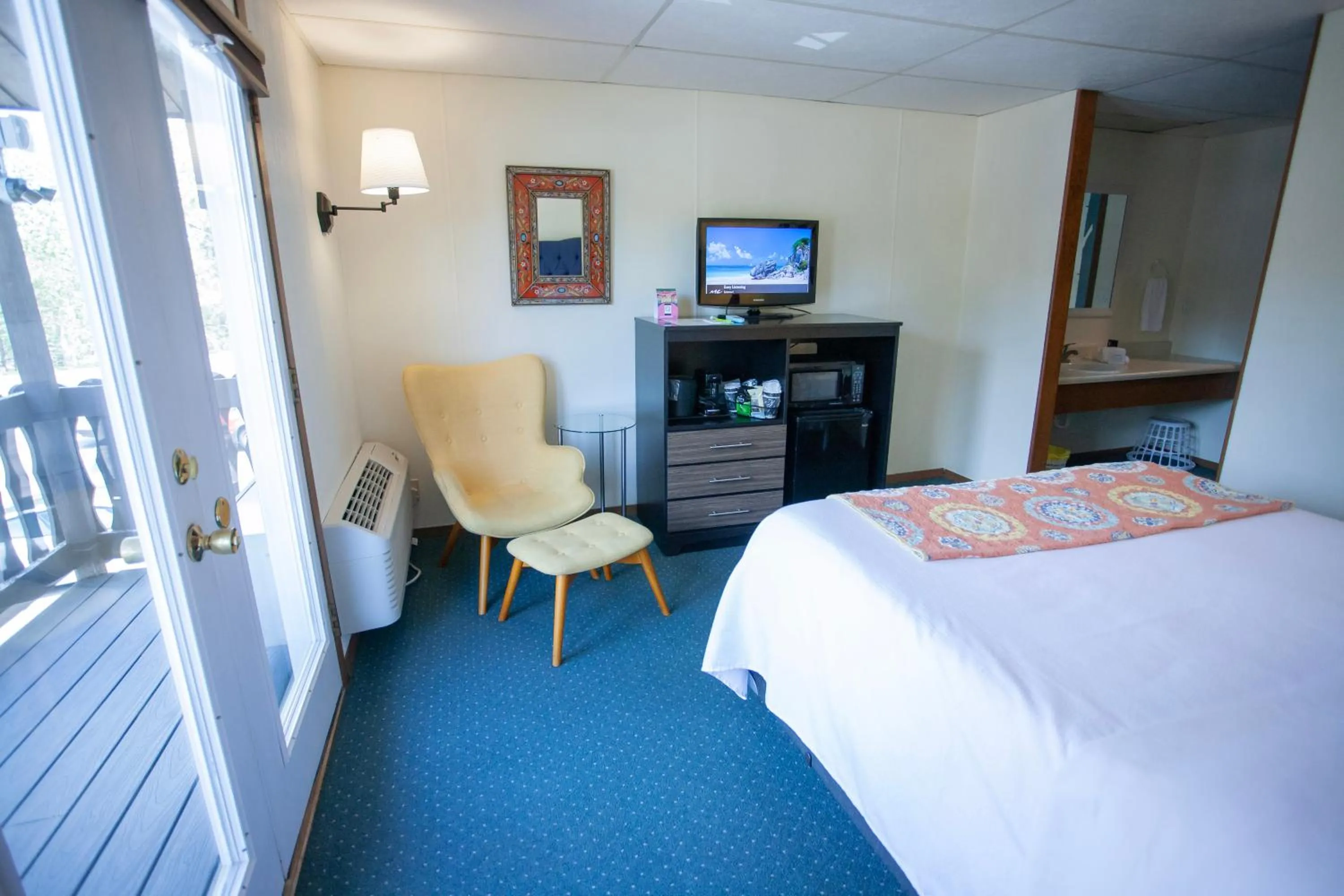 Bed in Bavarian Inn, Black Hills