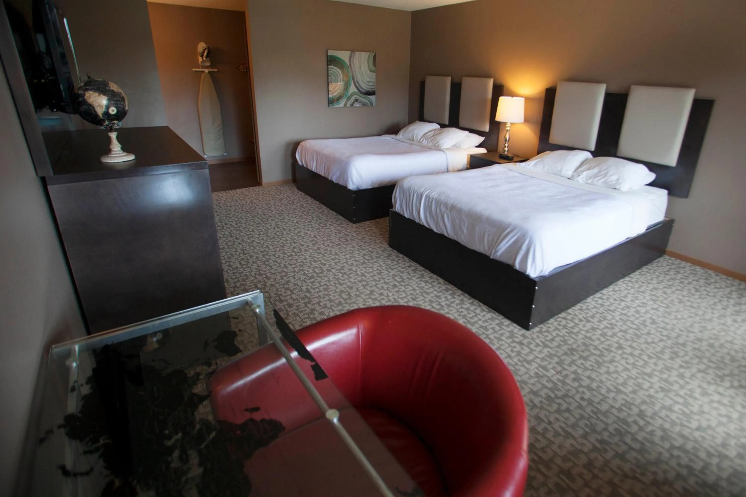 Photo of the whole room, Bed in Bavarian Inn, Black Hills