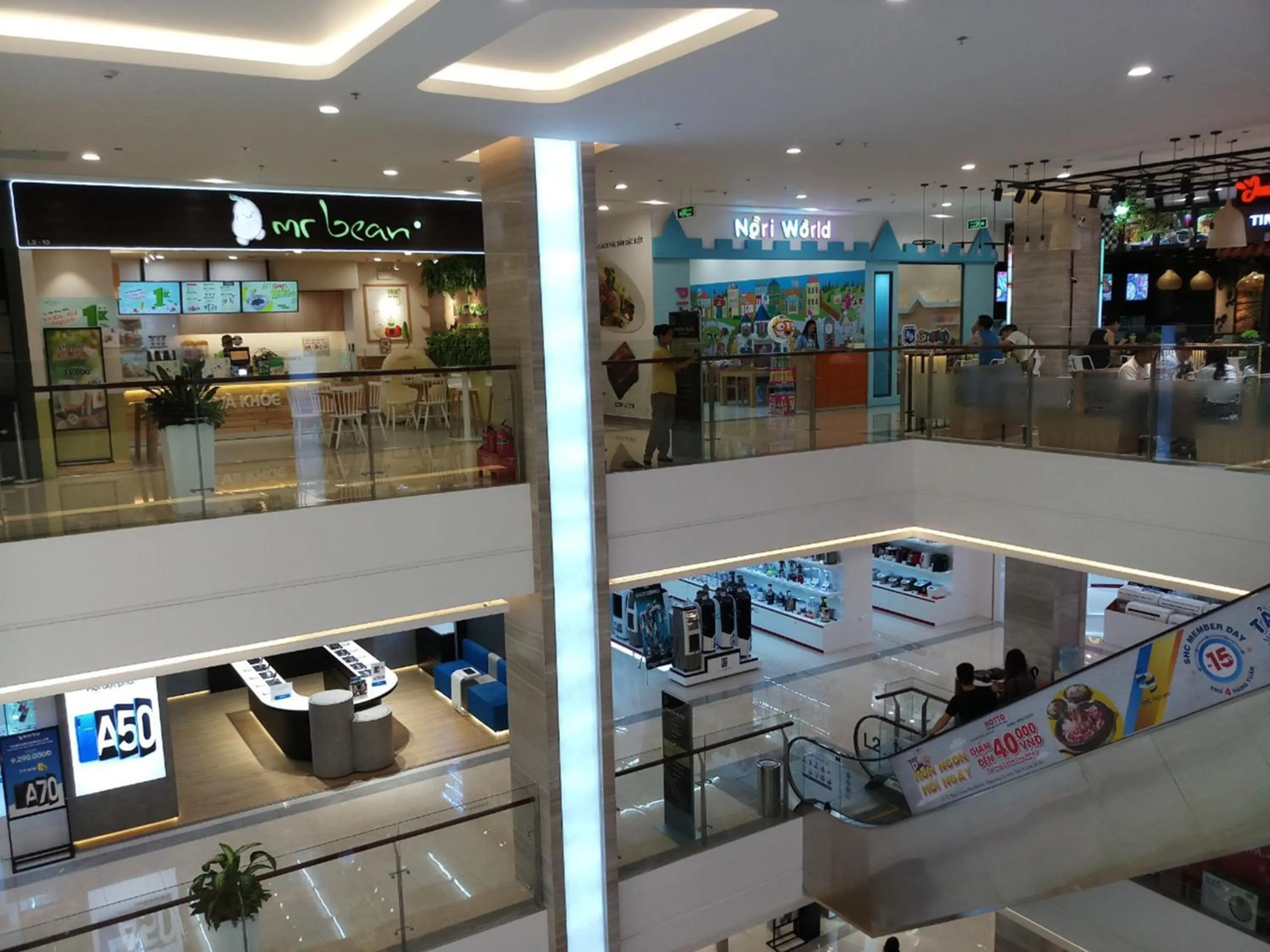 Property building in Luxury Apartment Vinhomes Skylake