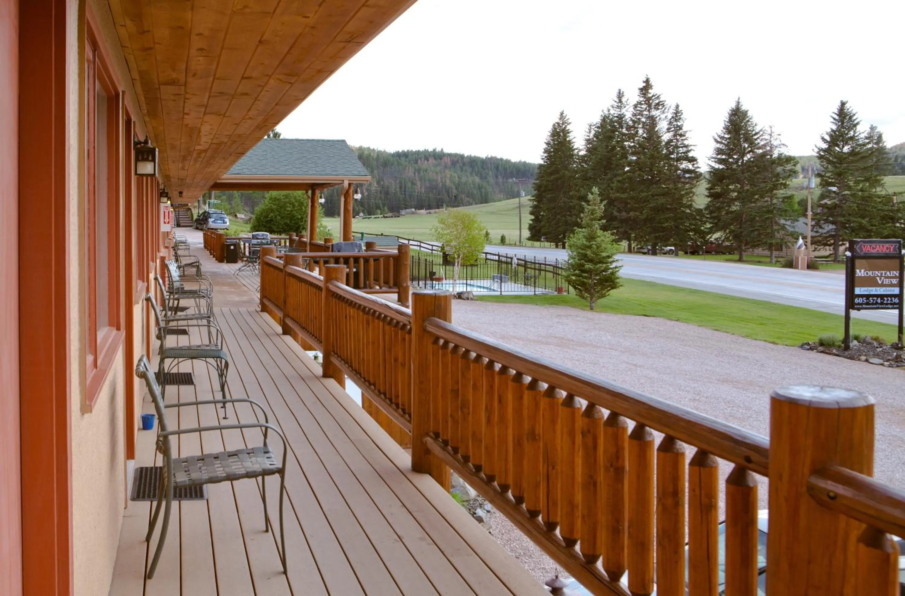 Balcony/Terrace in Mountain View Lodge & Cabins