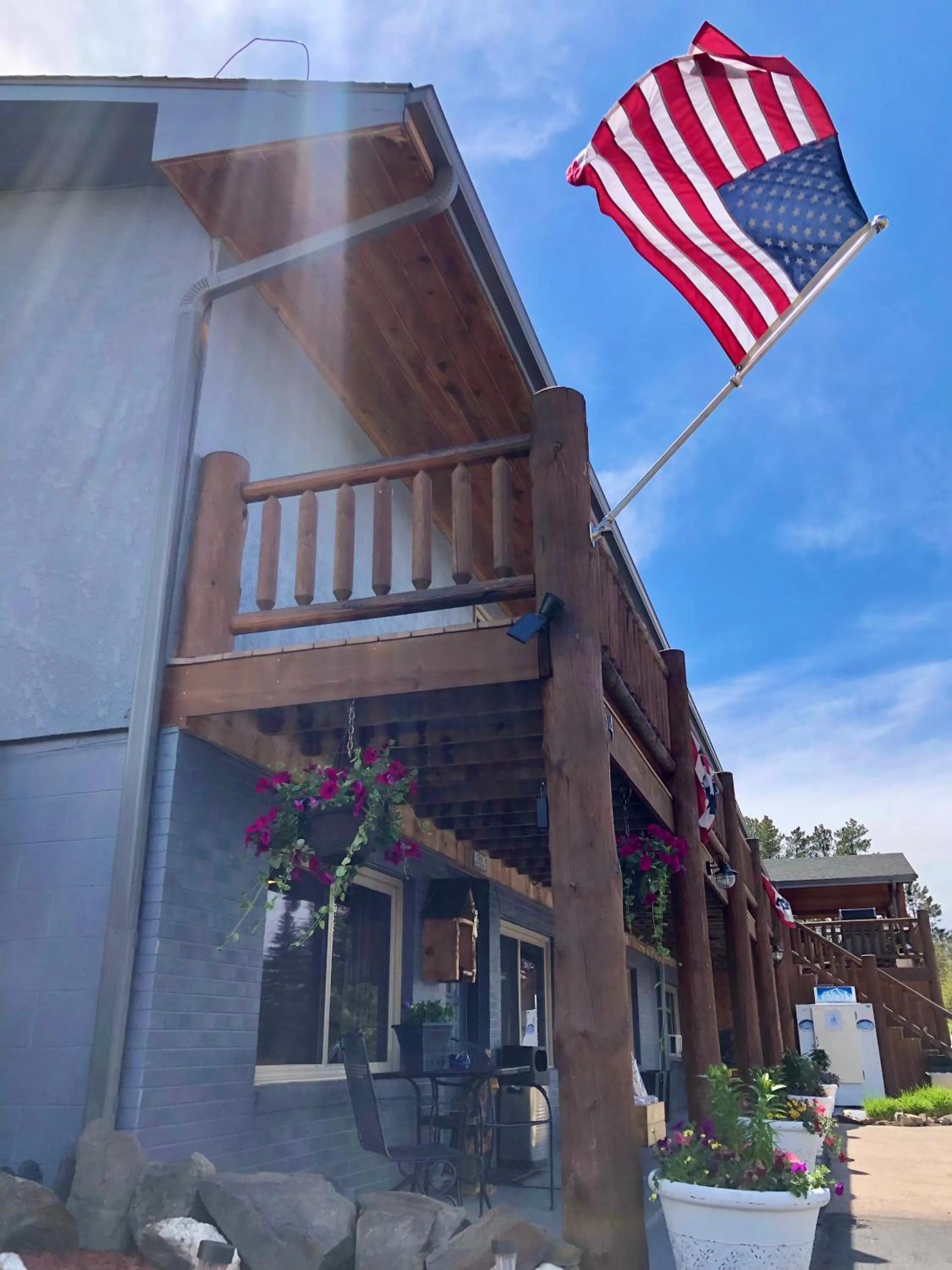 Property building in Mountain View Lodge & Cabins