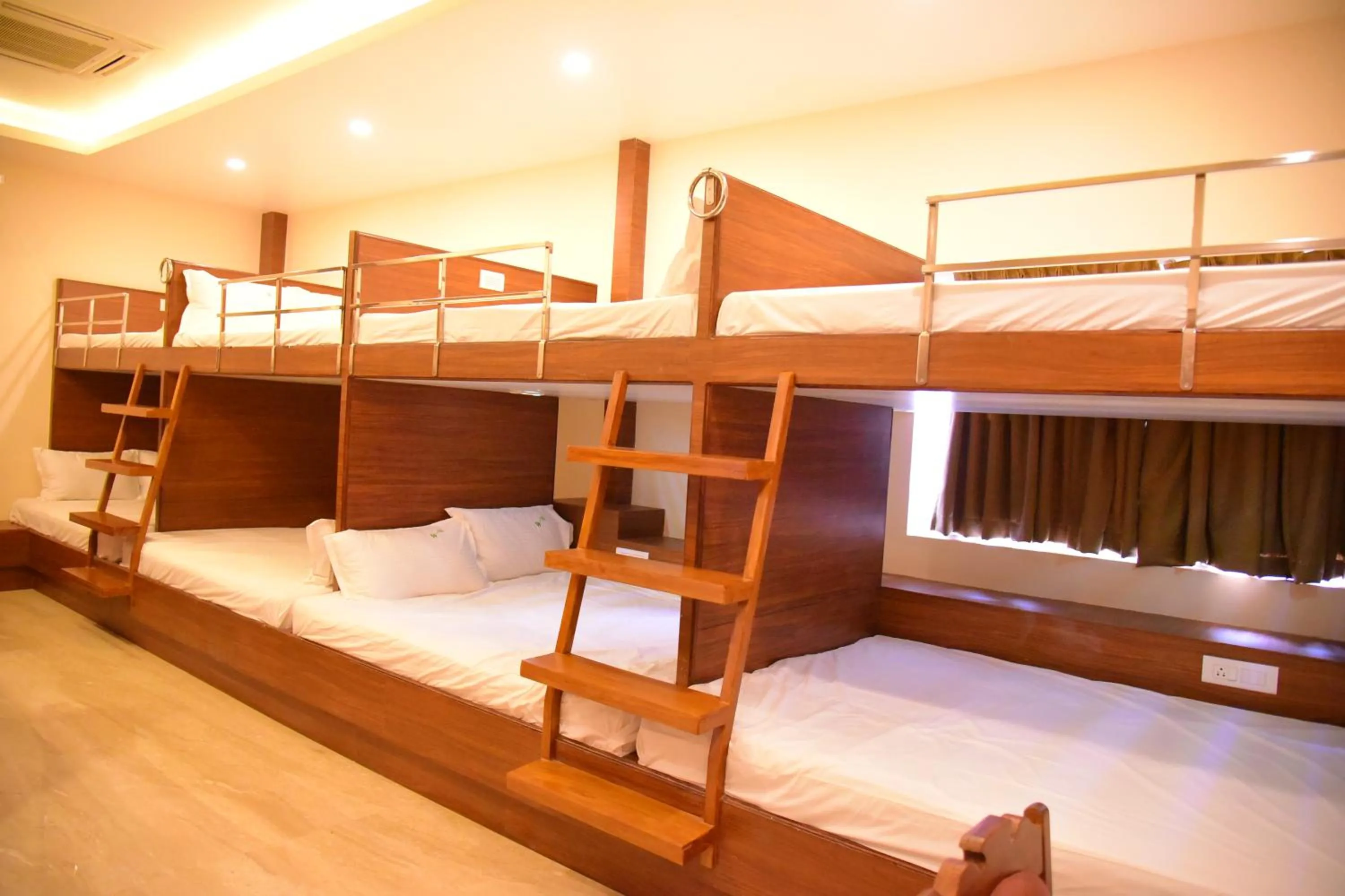 bunk bed, Bed in Hotel White Boutique
