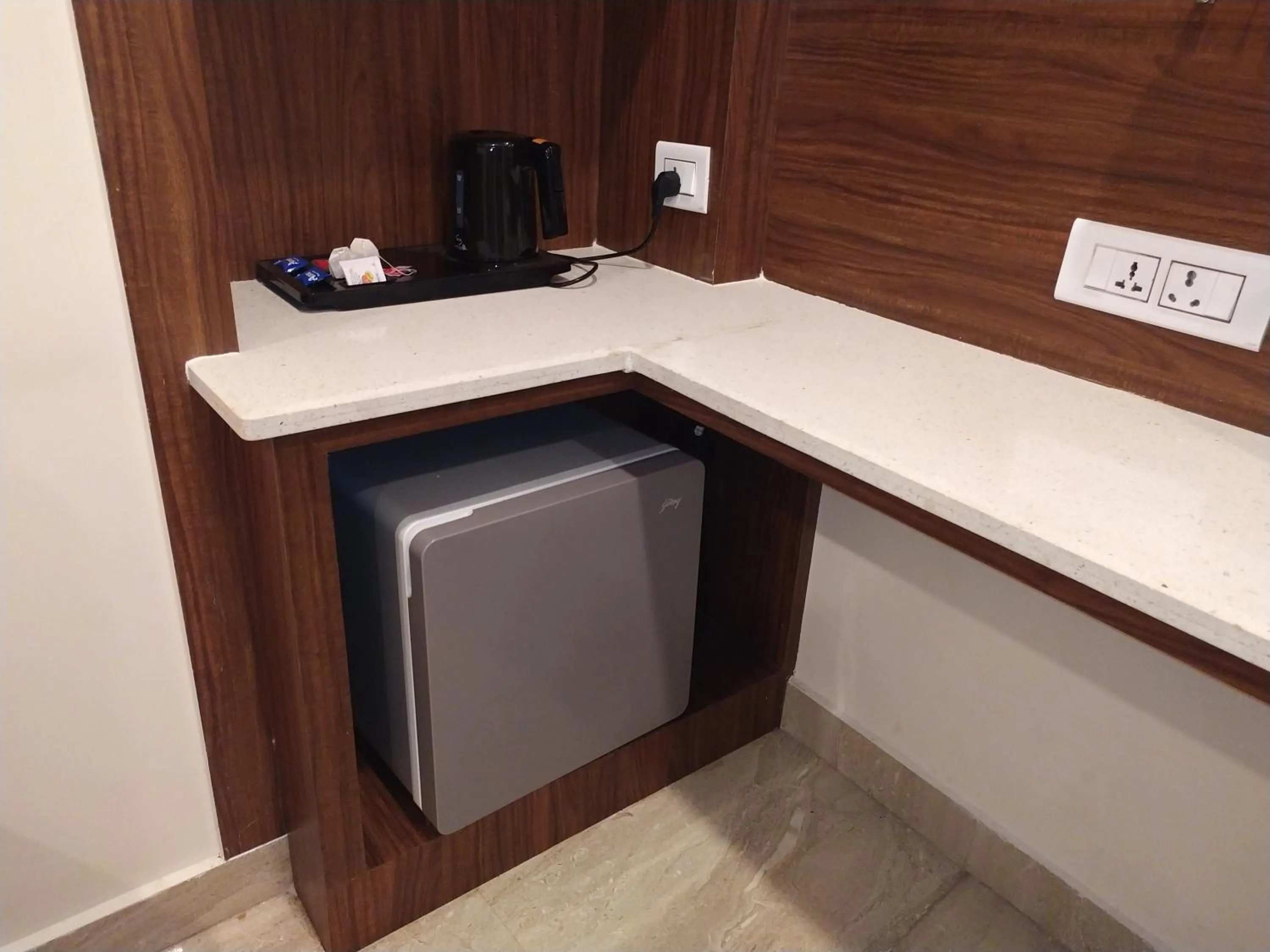 TV and multimedia in Hotel White Boutique