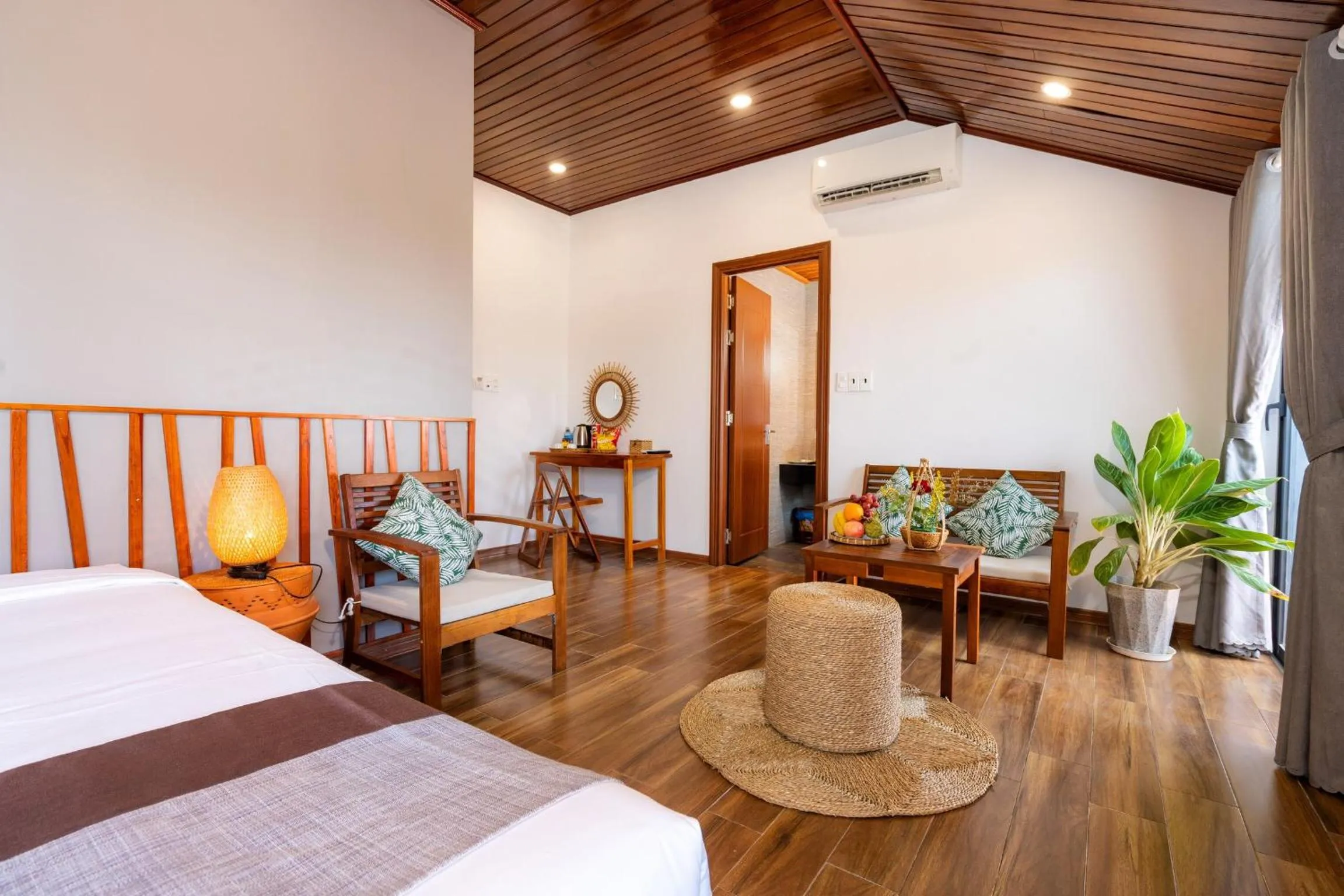 Bed in Tropical Home Villa