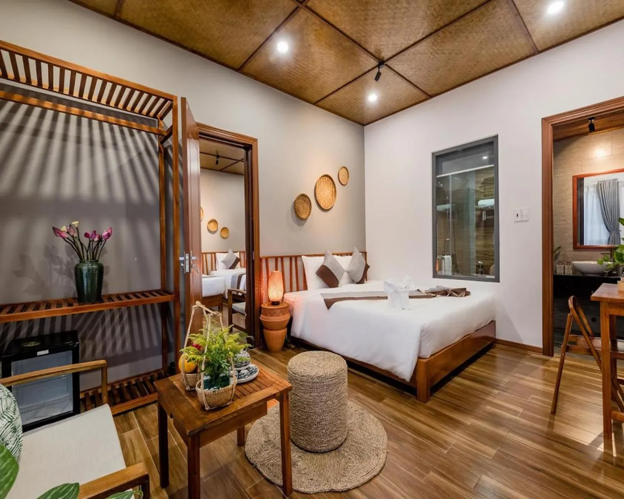 Other, Bed in Tropical Home Villa