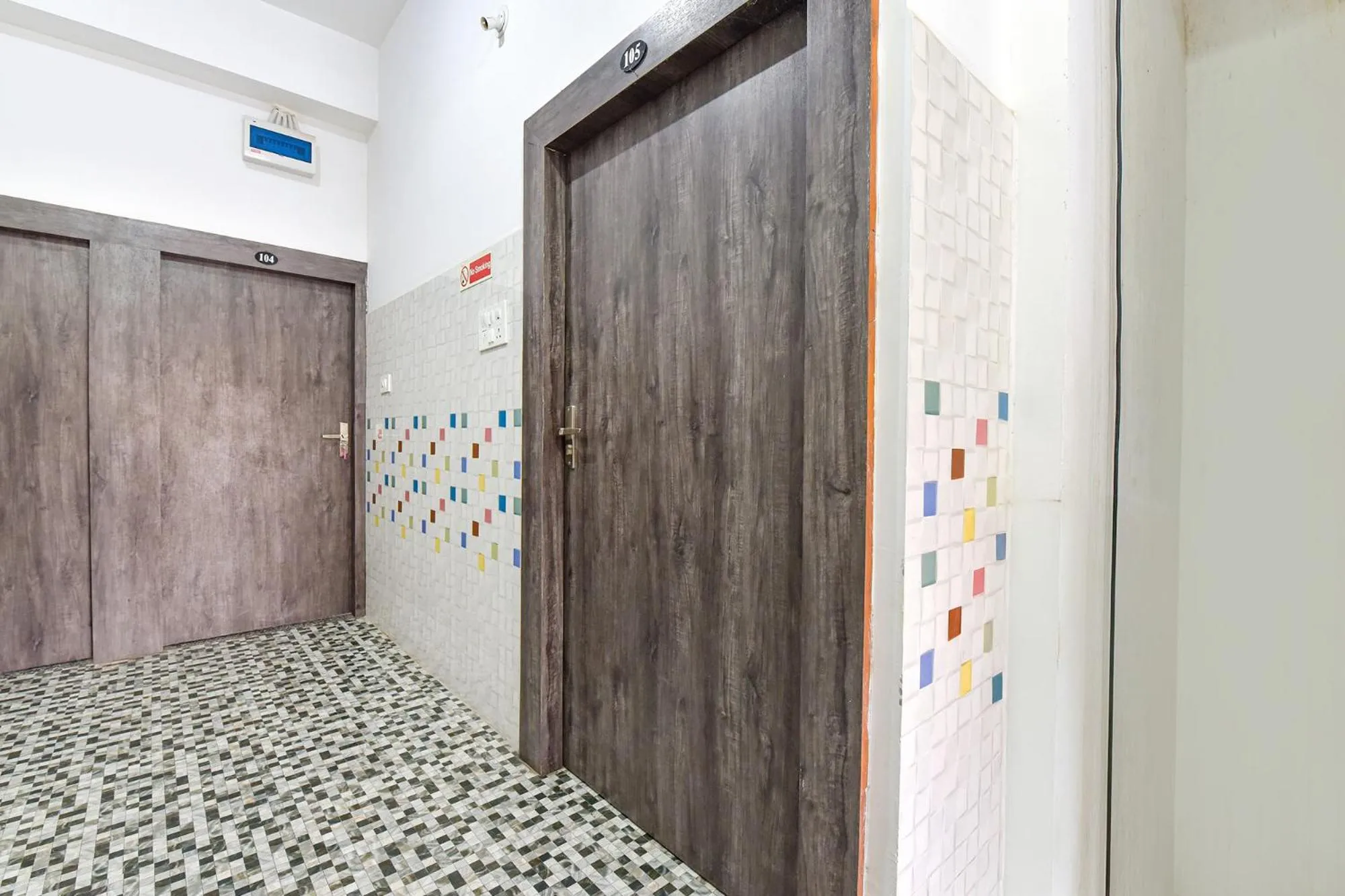 Lobby or reception in FabHotel Soni Palace