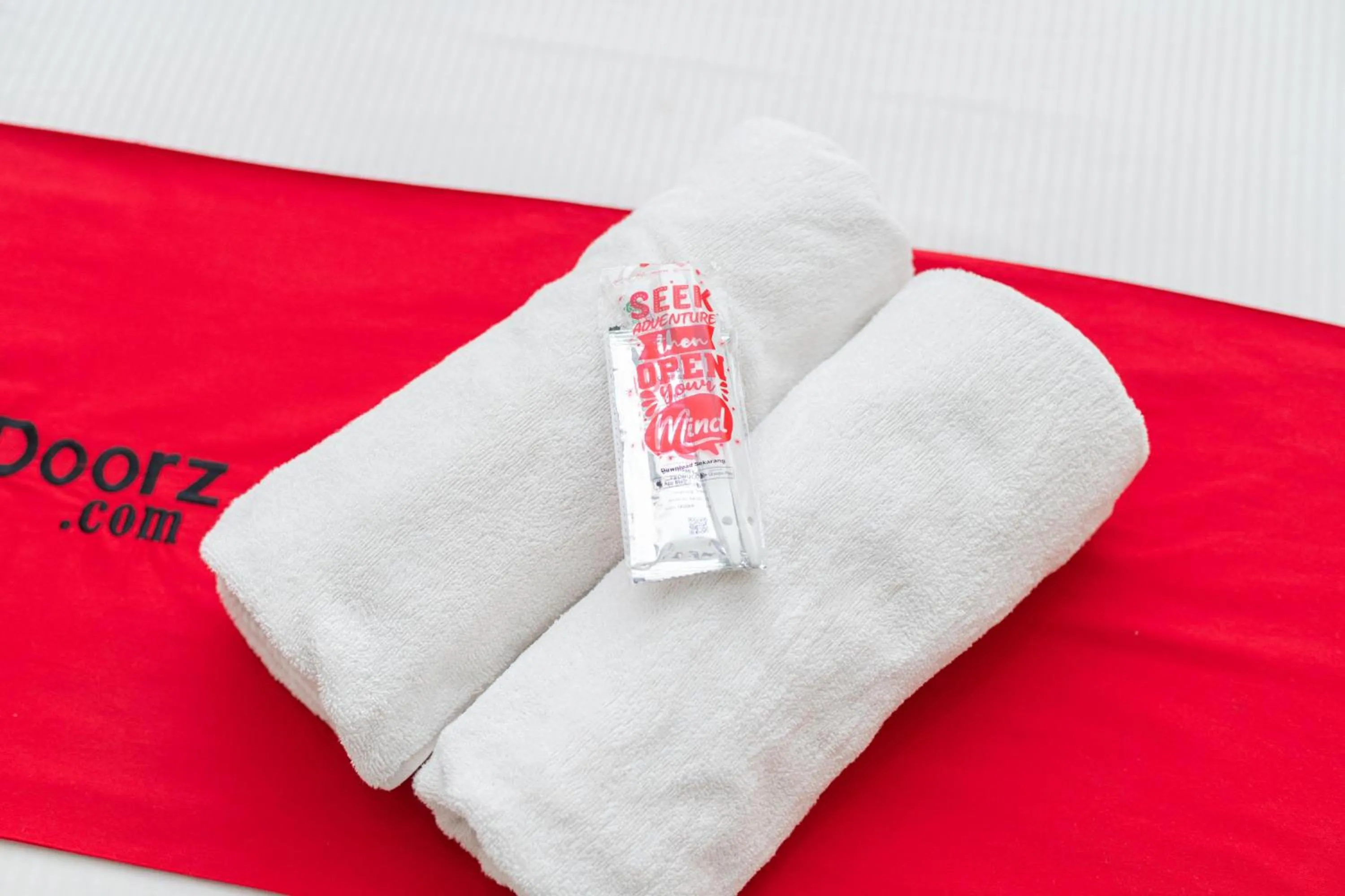 Bedroom in RedDoorz Syariah near Marvel City Mall 2