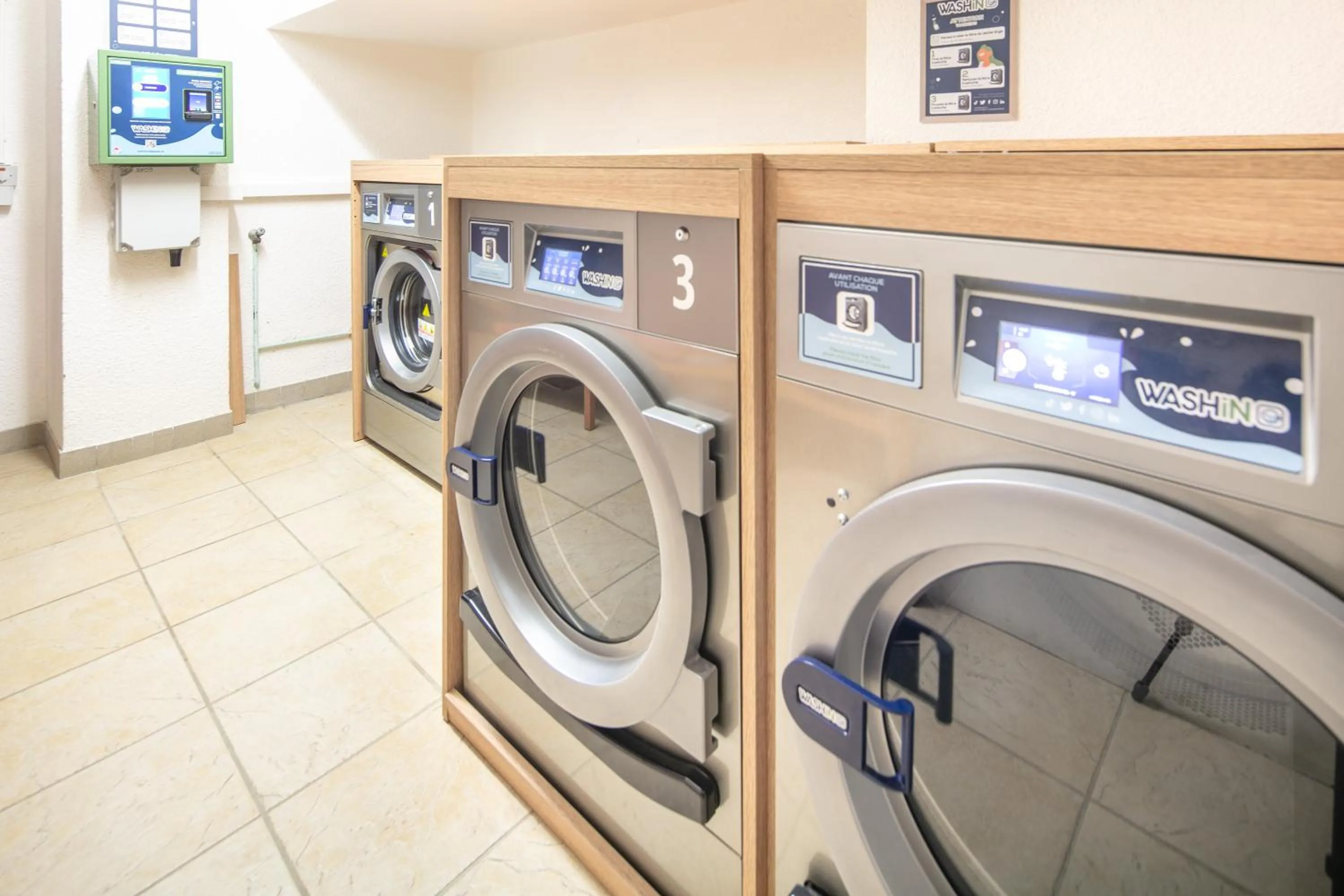 washing machine in Résidence Pierre & Vacances Les Bergers