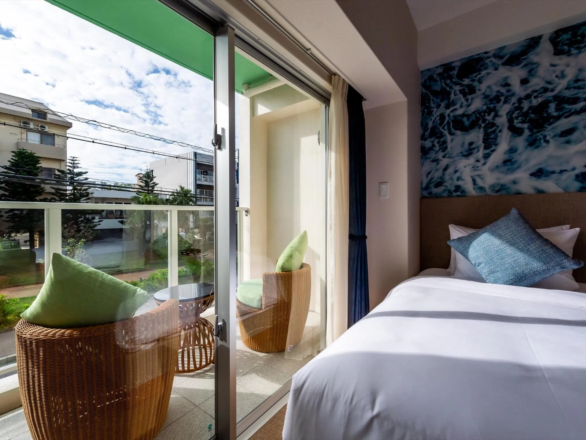 Balcony/Terrace, Bed in The Moana