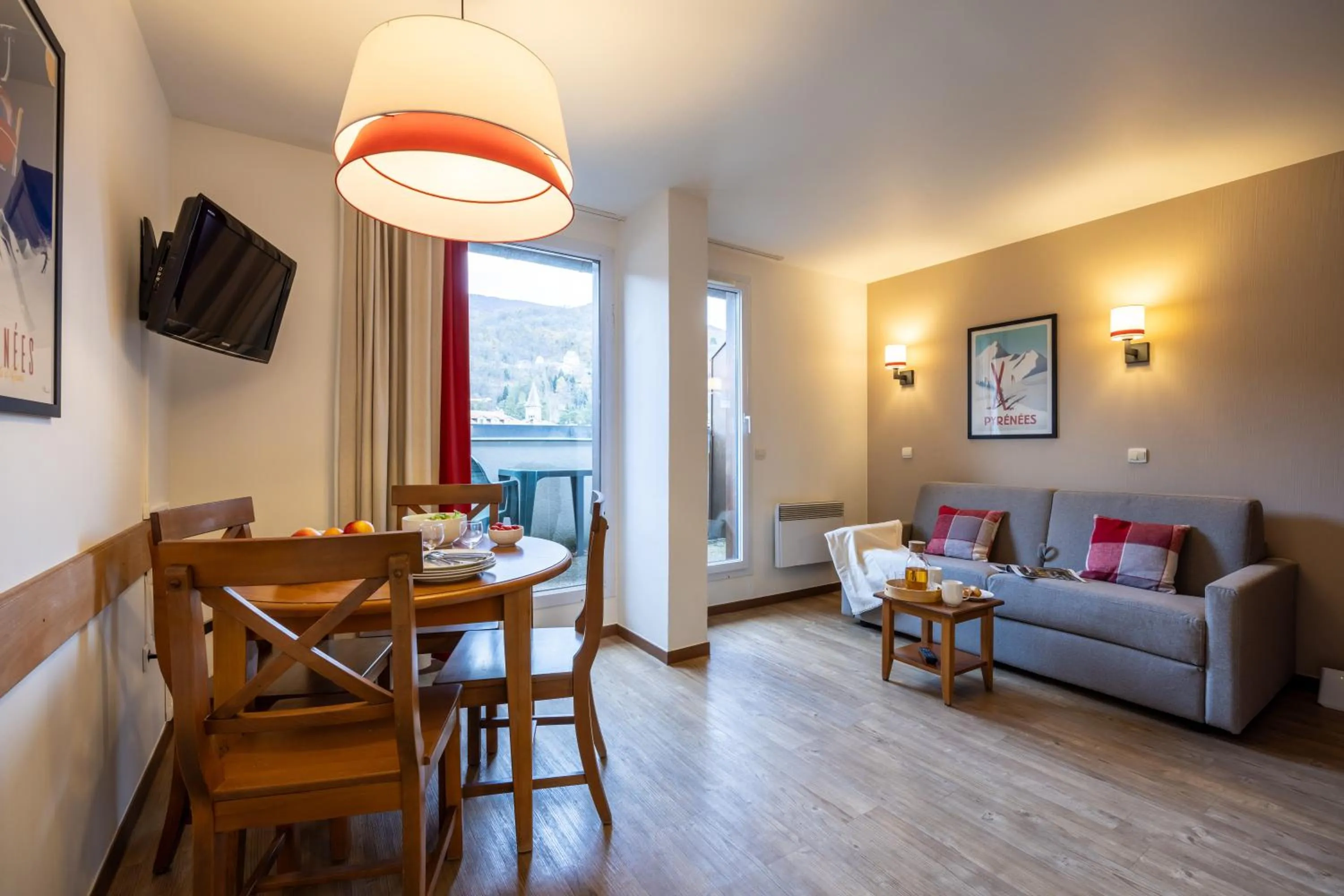 Communal lounge/ TV room in Résidence Pierre & Vacances Les Trois Domaines