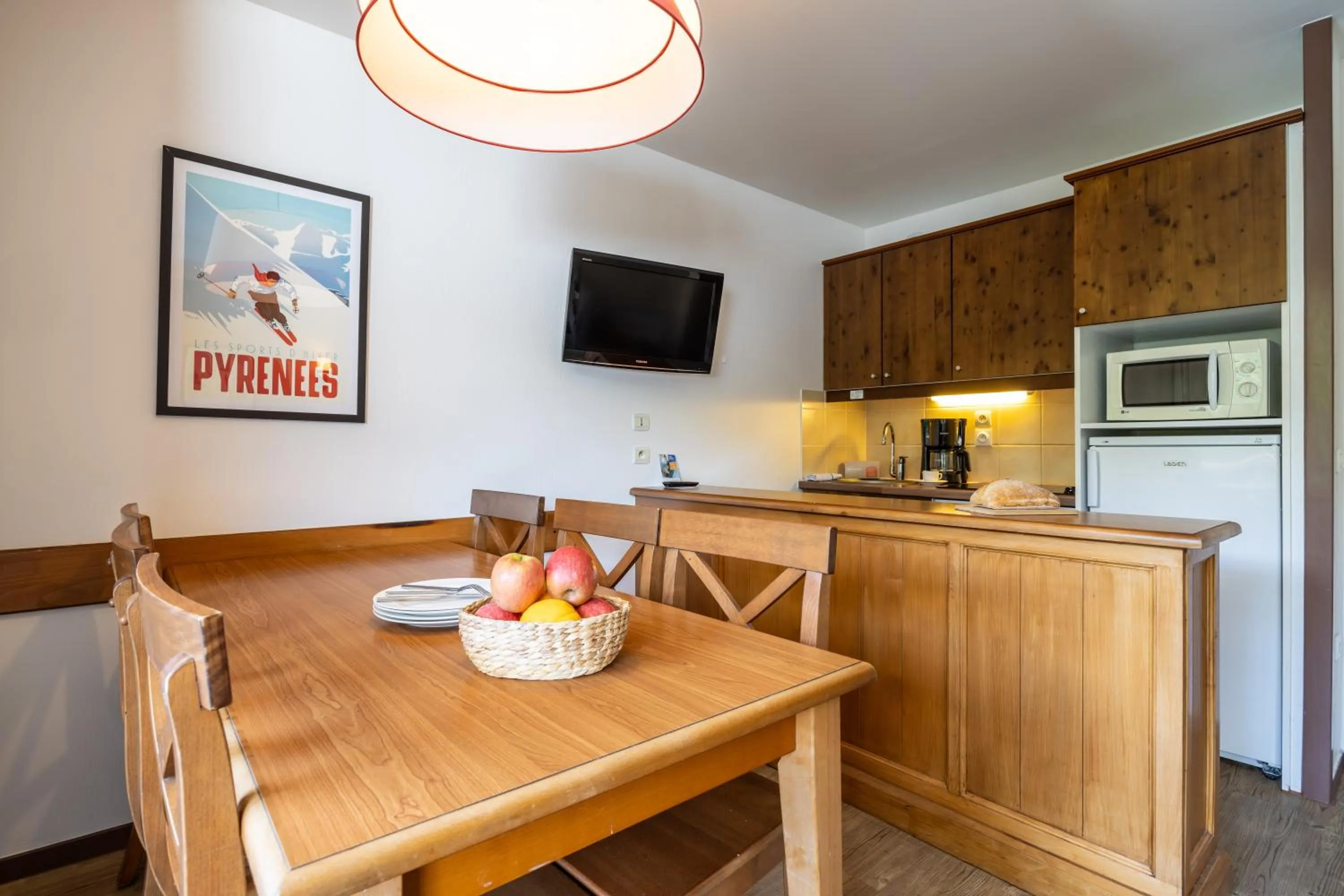 TV and multimedia in Résidence Pierre & Vacances Les Trois Domaines