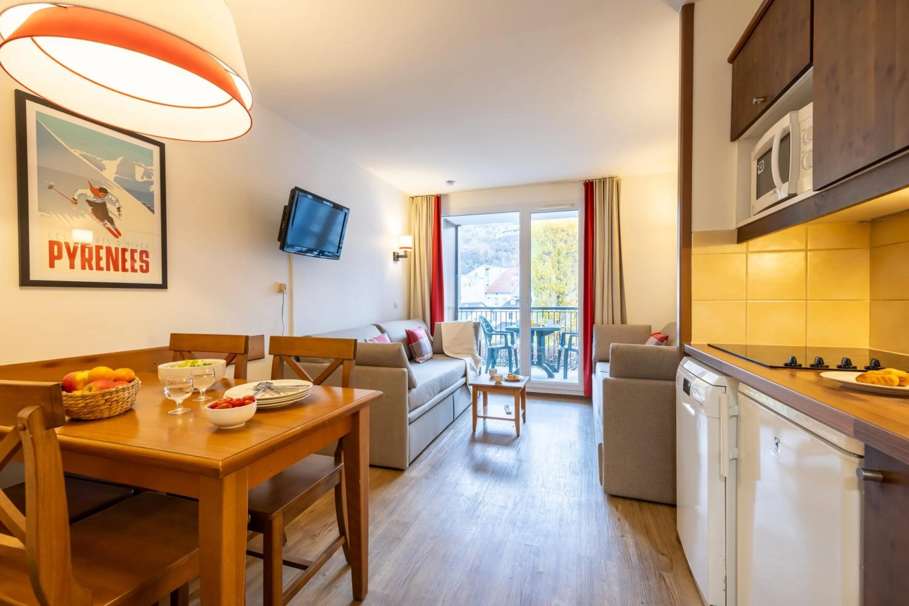 TV and multimedia in Résidence Pierre & Vacances Les Trois Domaines