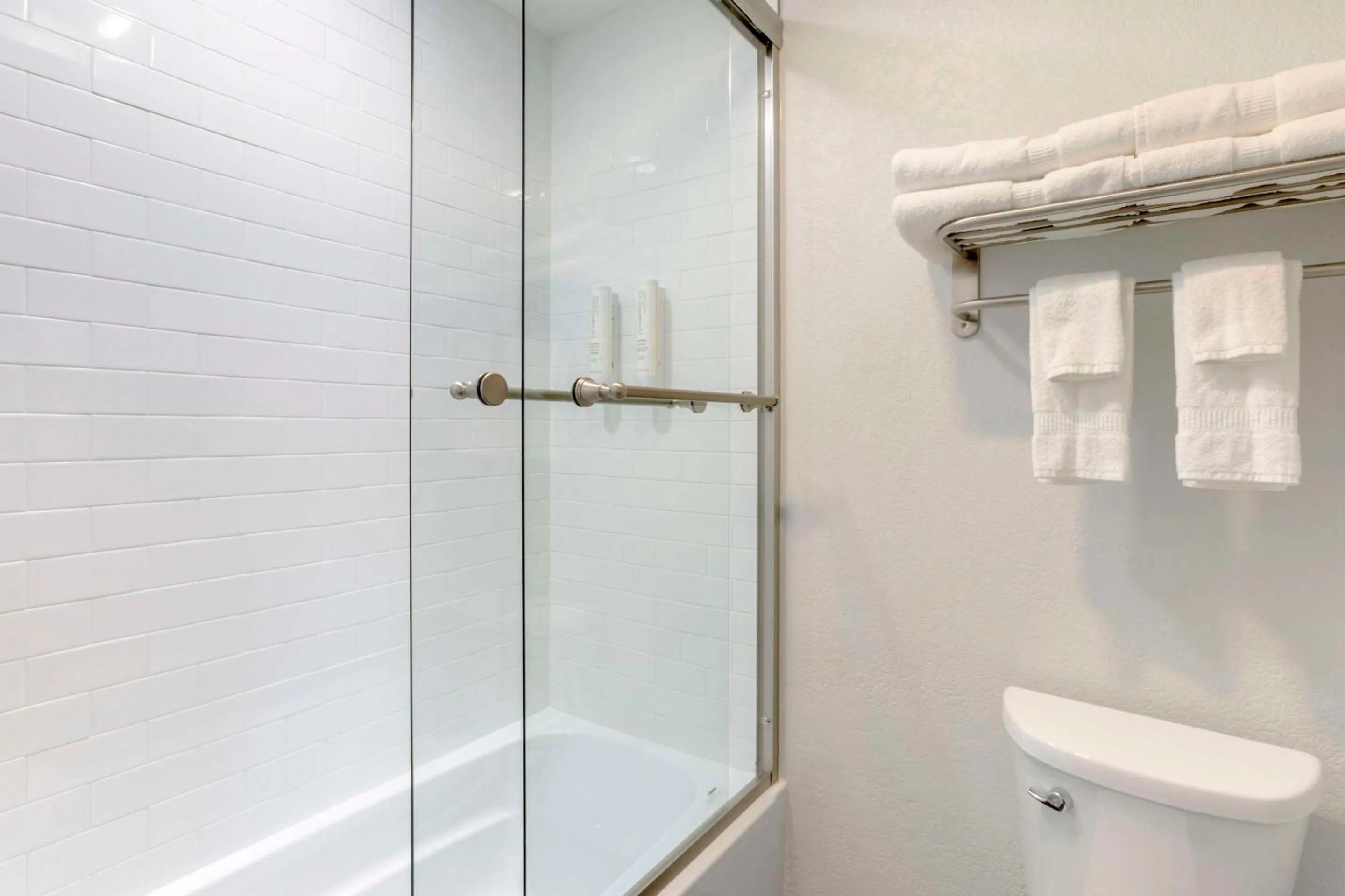 Bathroom in Clarion Pointe Prescott Valley