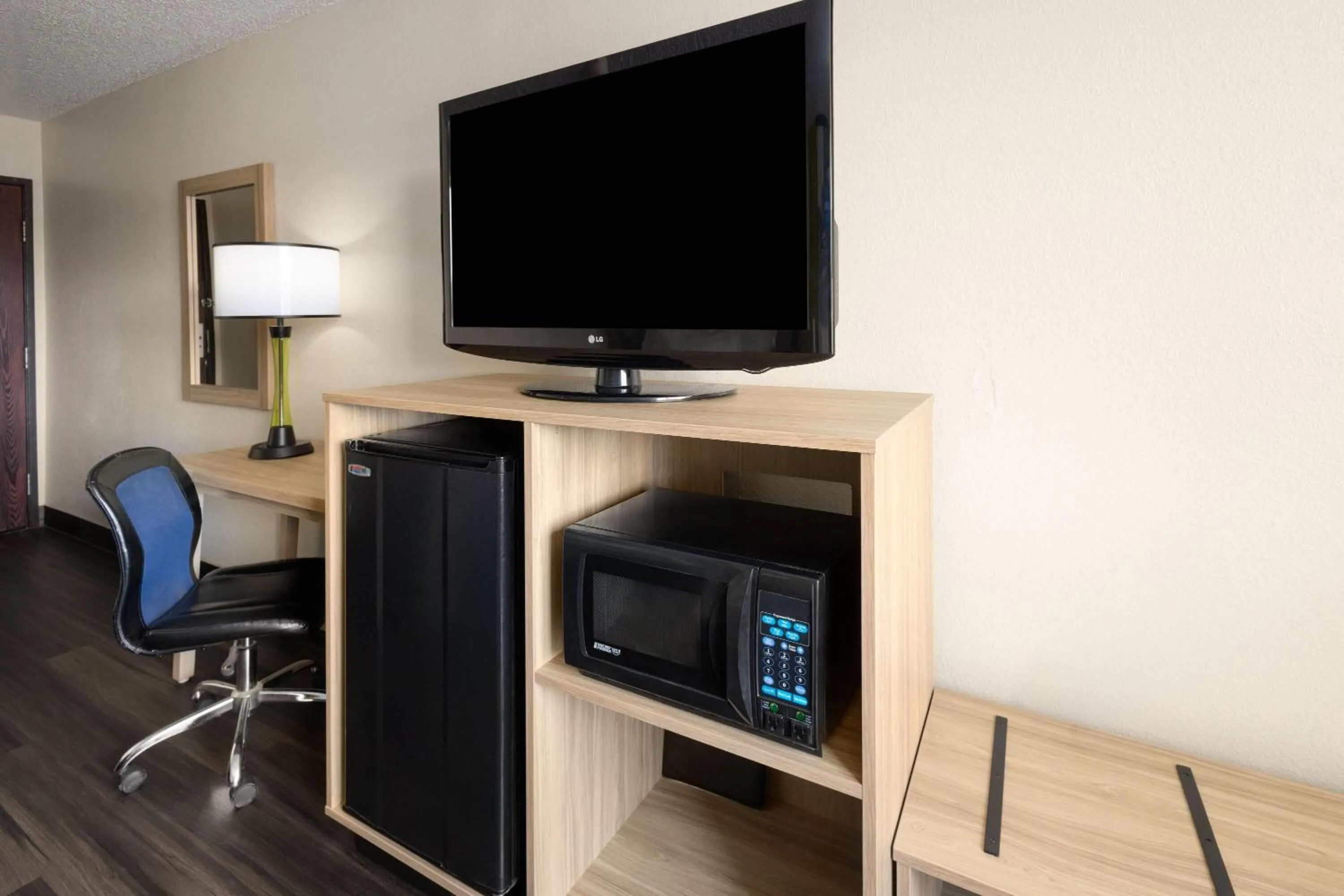 Photo of the whole room in Super 8 by Wyndham South Boston VA