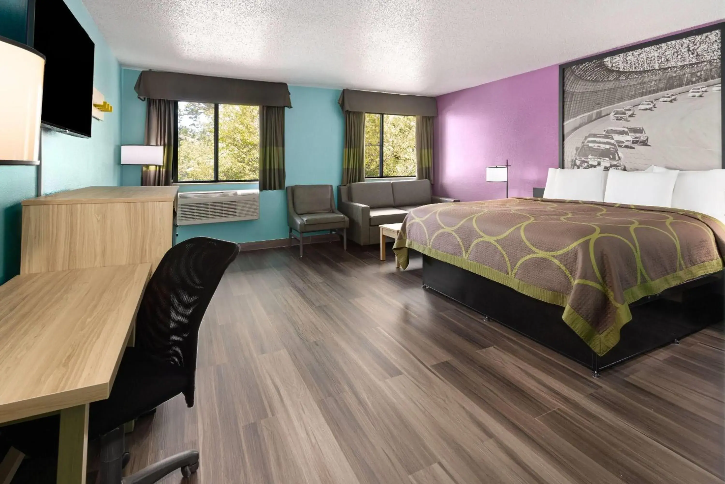 King Room -Smoking in Super 8 by Wyndham South Boston VA King Room -Smoking in Super 8 by Wyndham South Boston VA