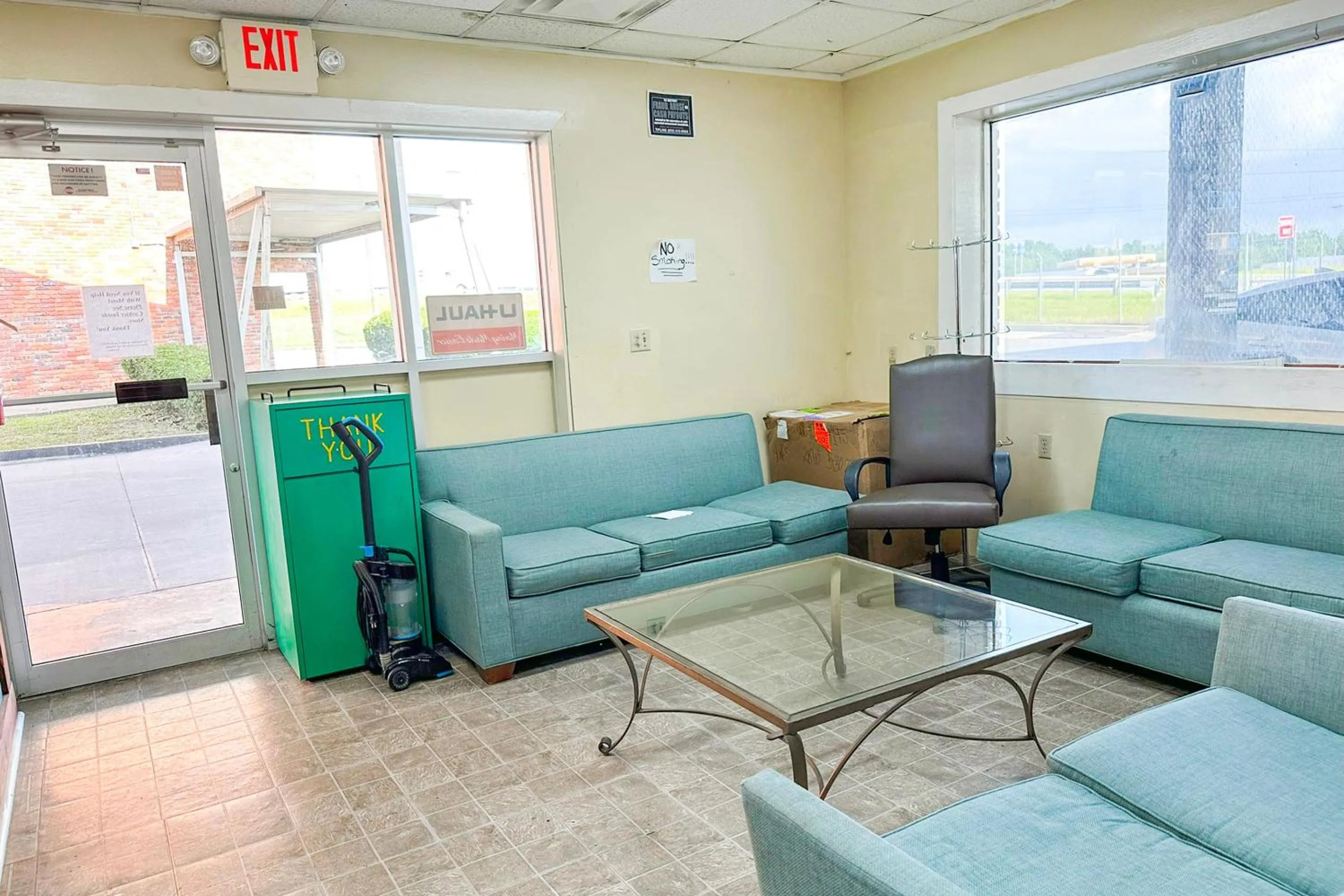 Lobby or reception in Hahira Inn By OYO near Valdosta