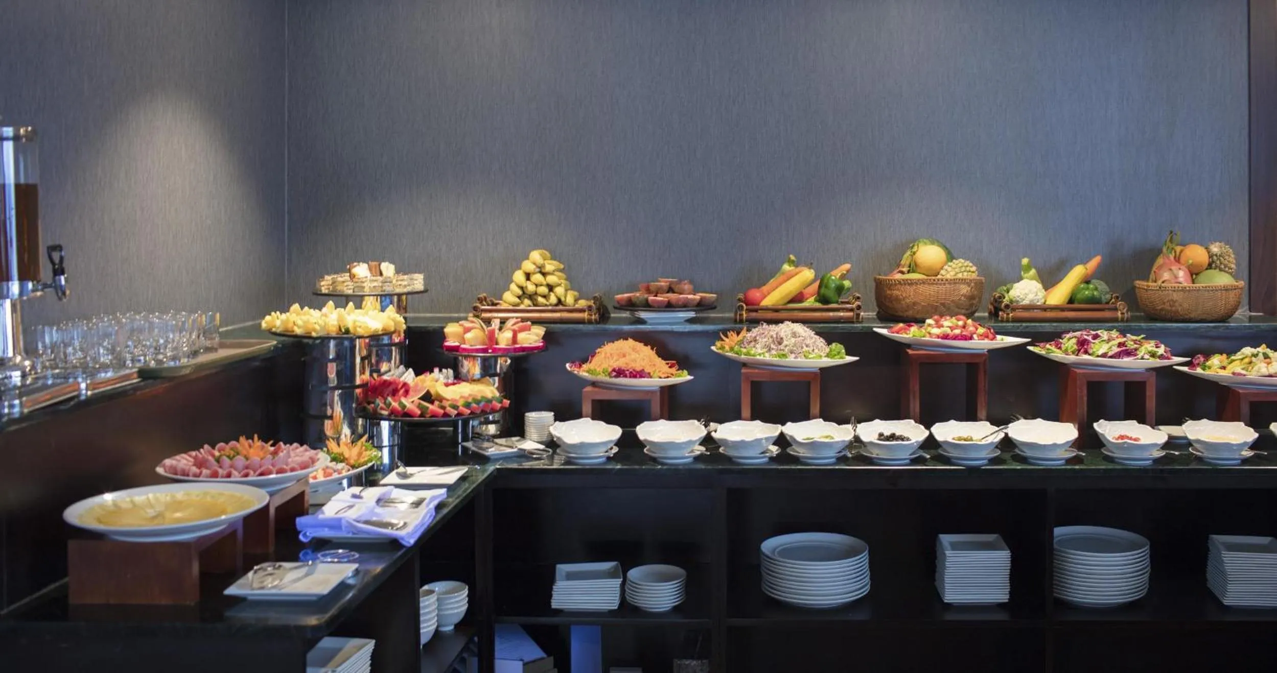 Scarlet Pearl Cruises - Wonder On Lan Ha Bay