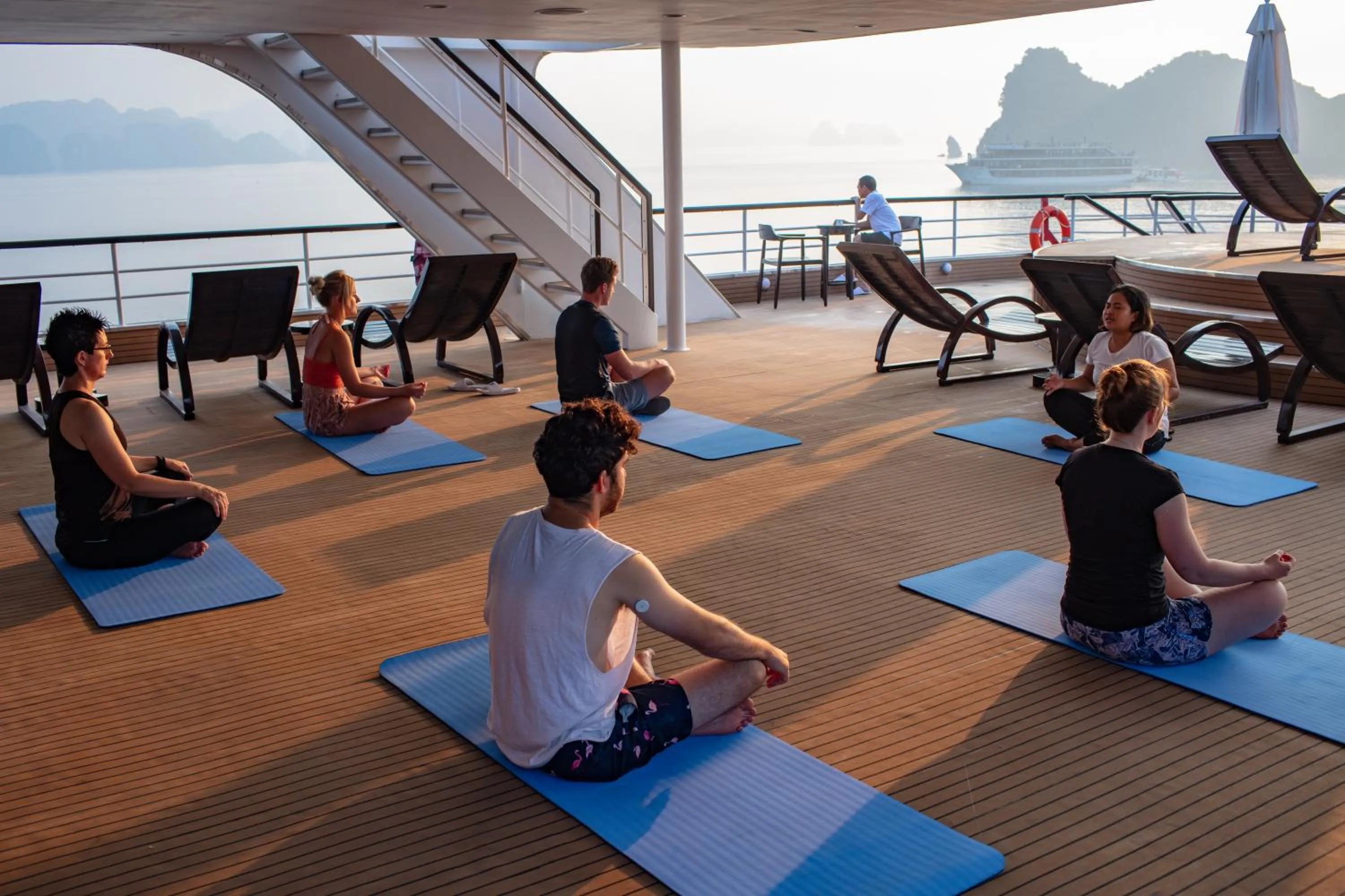 People in Scarlet Pearl Cruises - Wonder On Lan Ha Bay