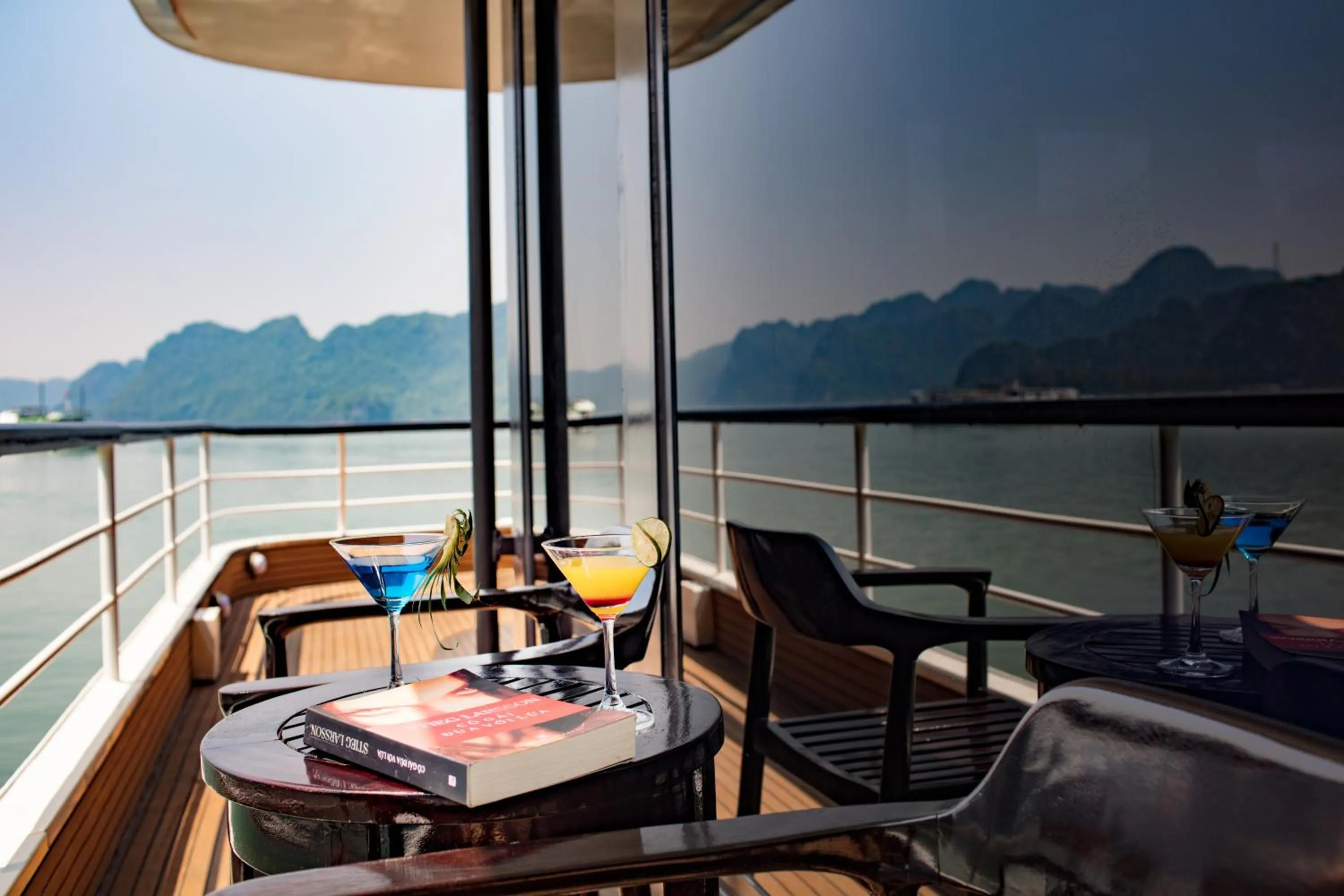 Balcony/Terrace in Scarlet Pearl Cruises - Wonder On Lan Ha Bay