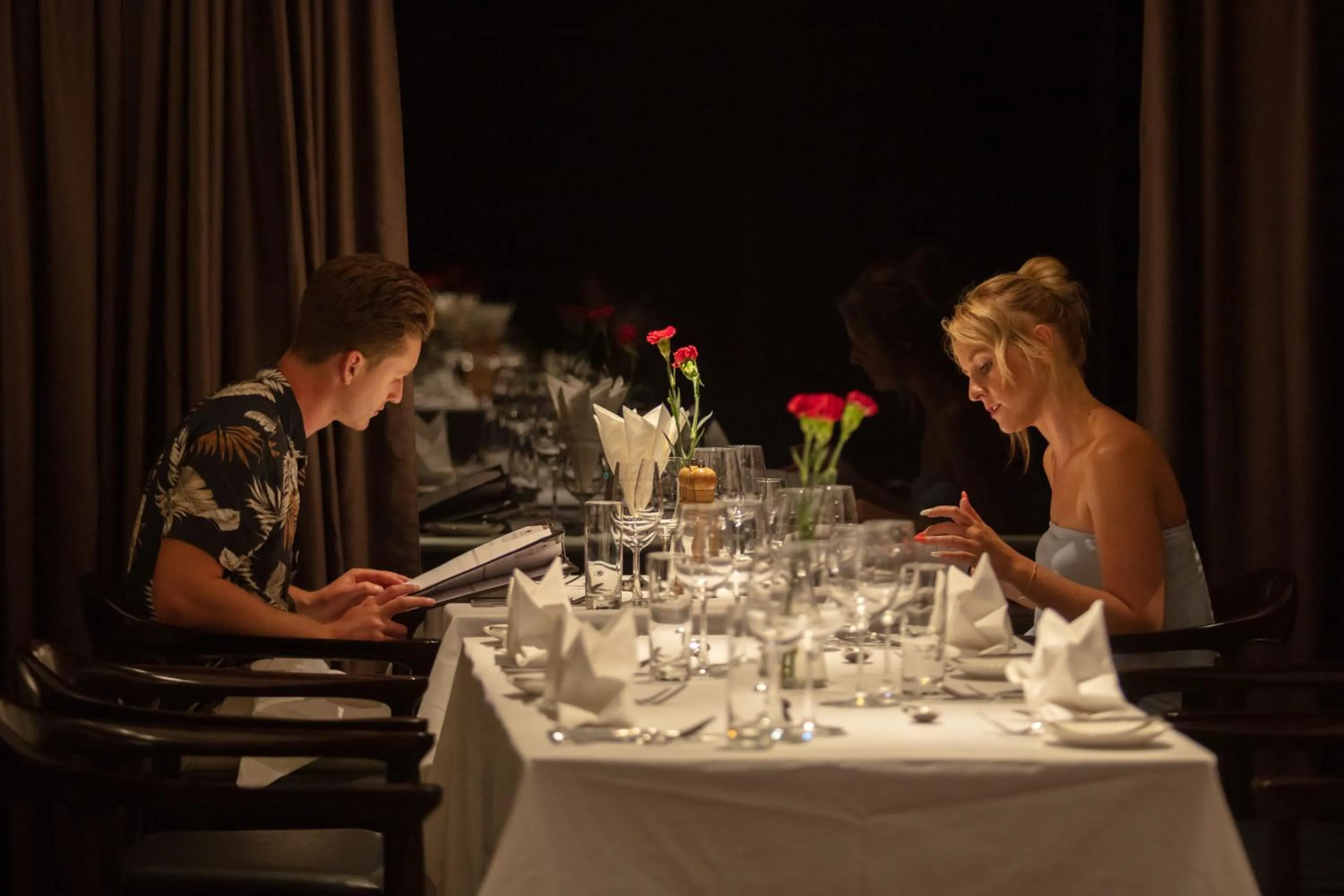 People in Scarlet Pearl Cruises - Wonder On Lan Ha Bay