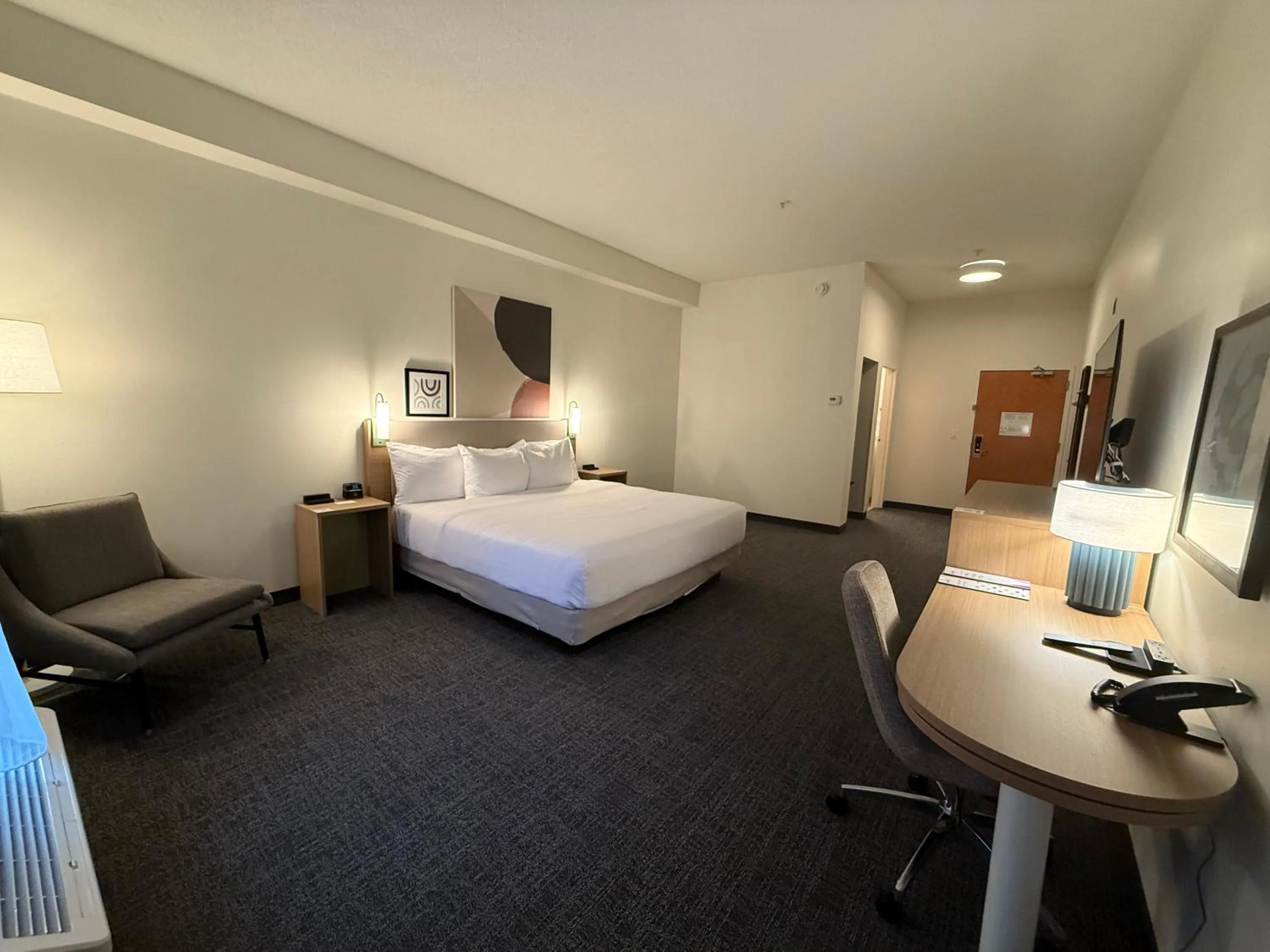 Bed in Spark By Hilton Smithfield I-95