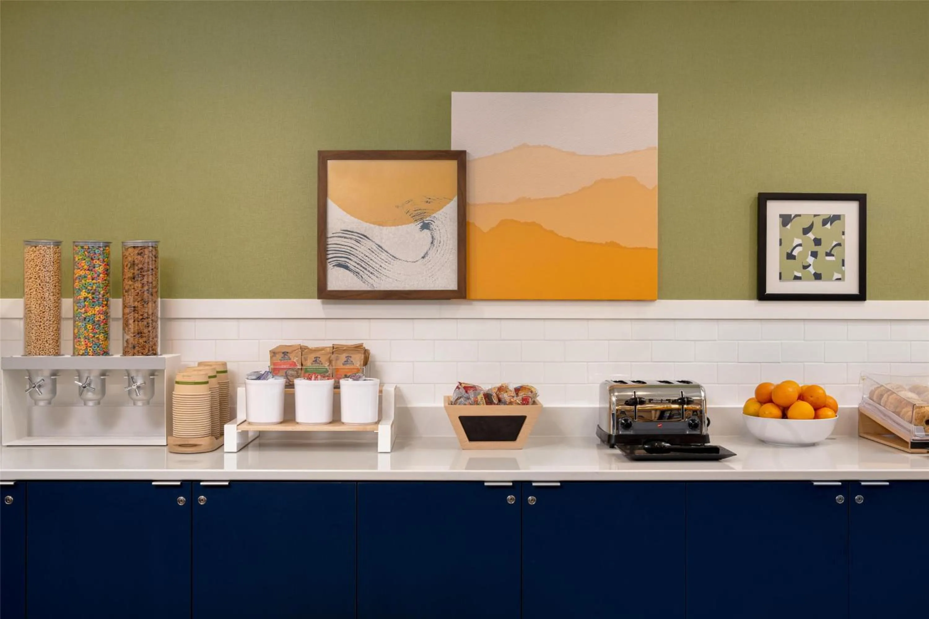 Breakfast in Spark By Hilton Smithfield I-95