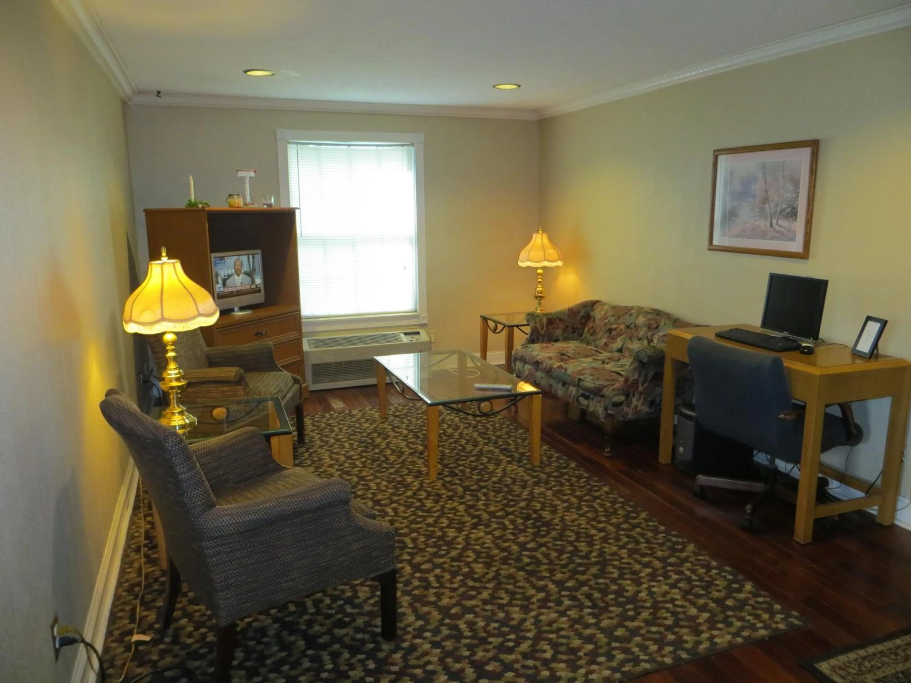 Lobby or reception in Americourt Hotel and Suites - Elizabethton