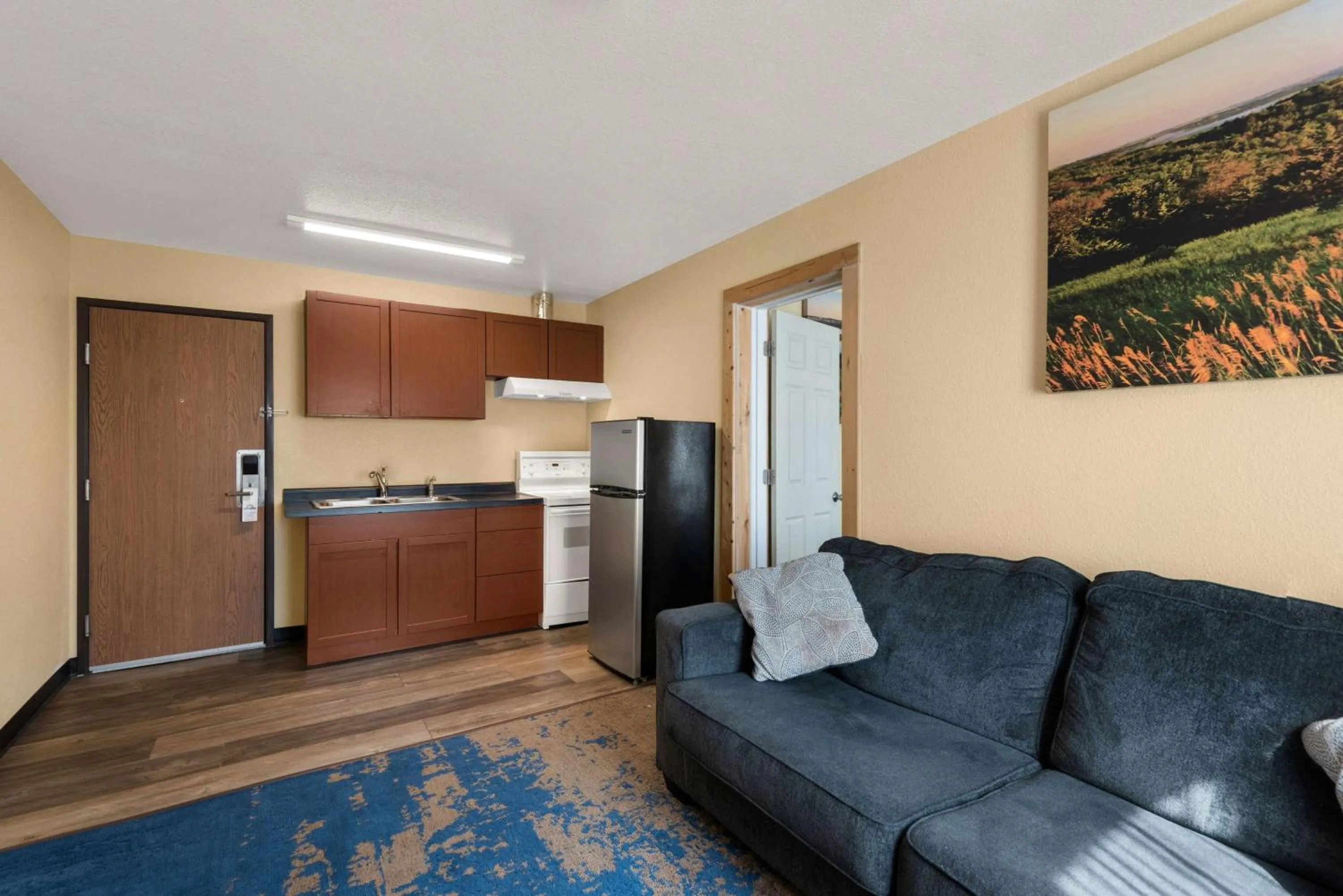 Photo of the whole room in Days Inn by Wyndham Newton