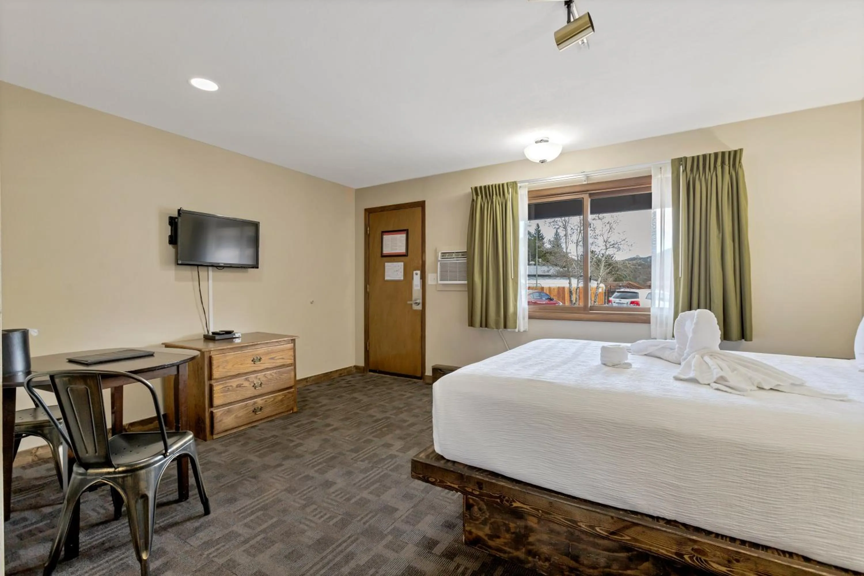 Bed in Murphy's Resort