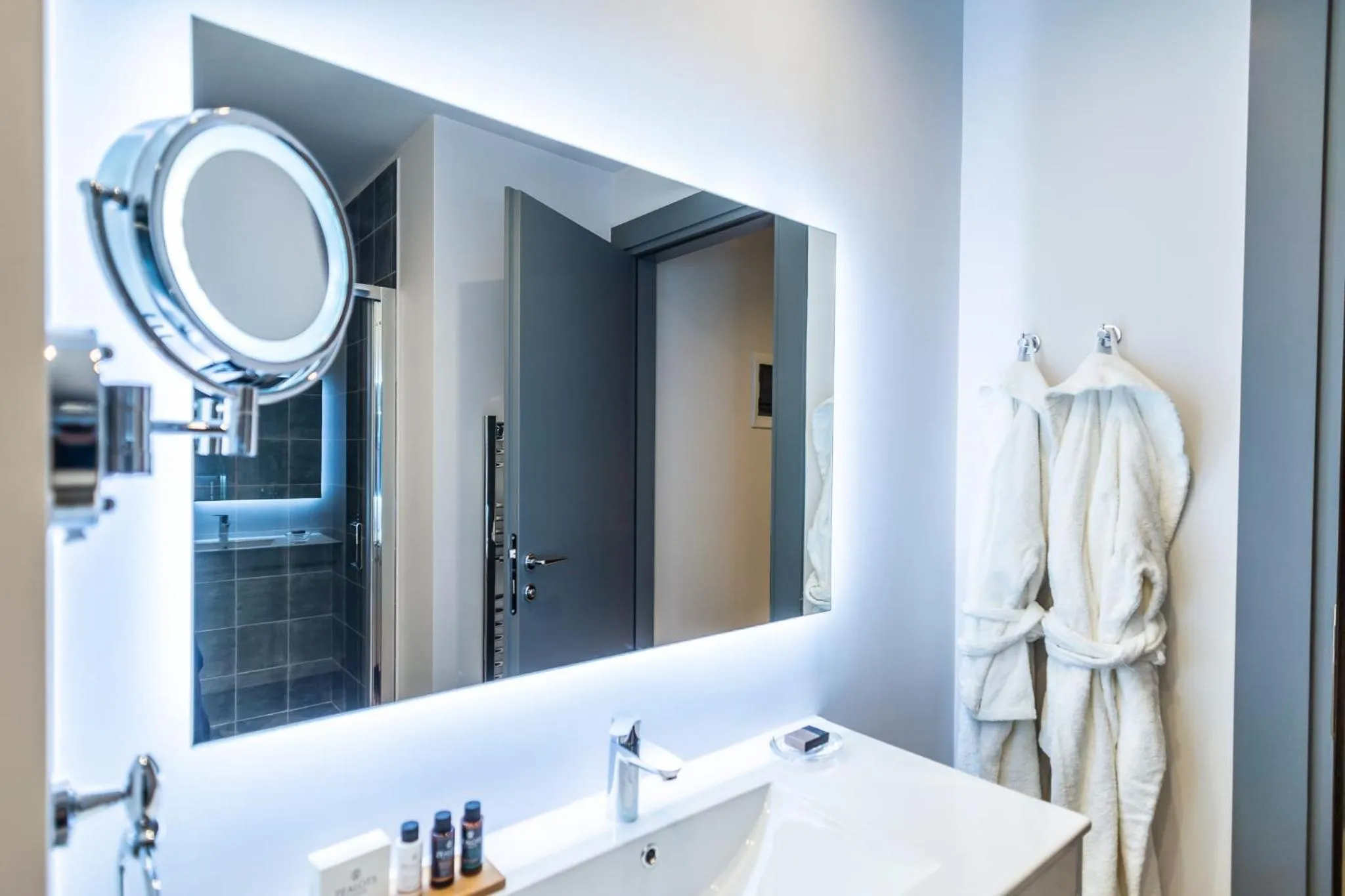 Bathroom in 33SolonosSuites