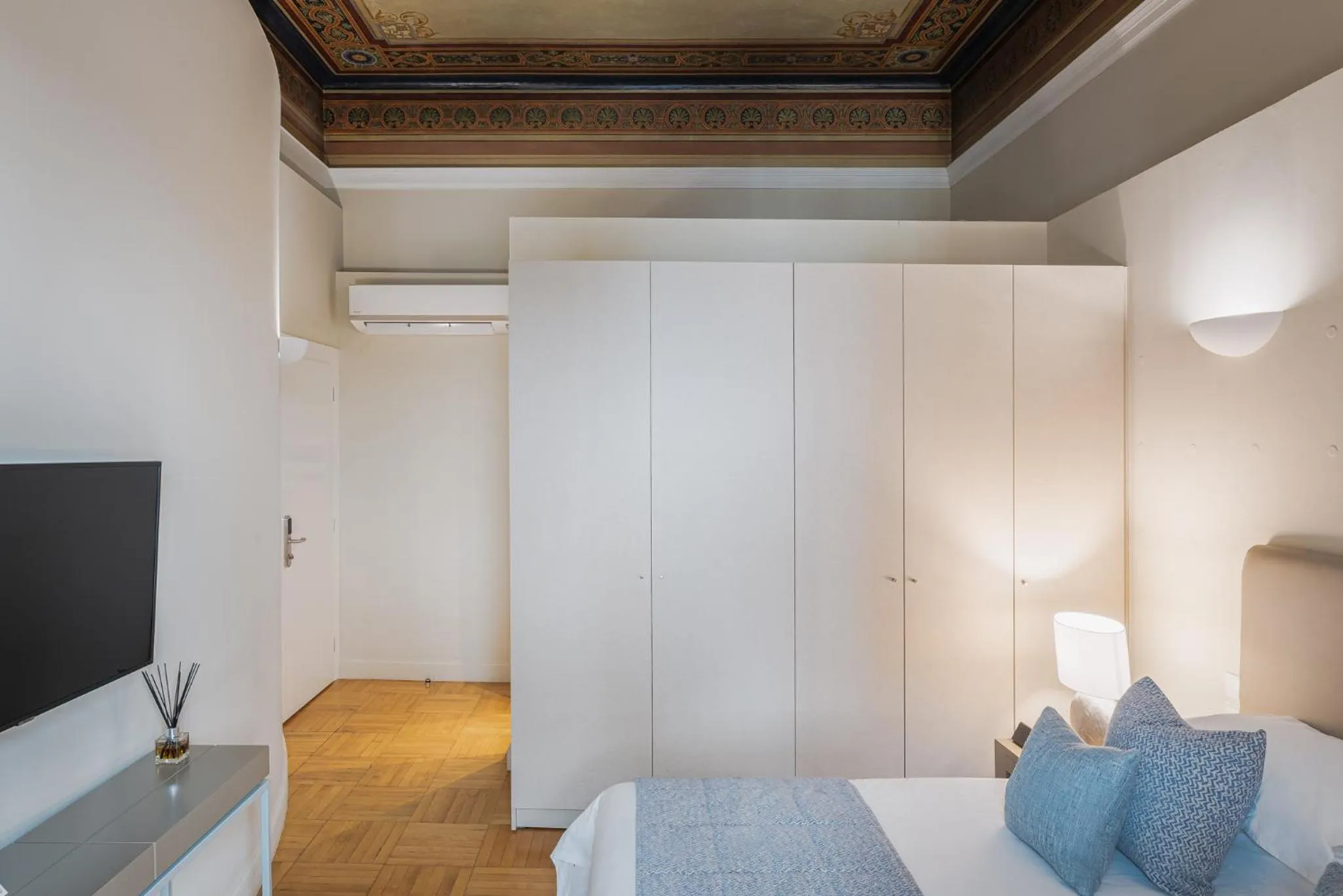 Communal lounge/ TV room, Bed in 33SolonosSuites