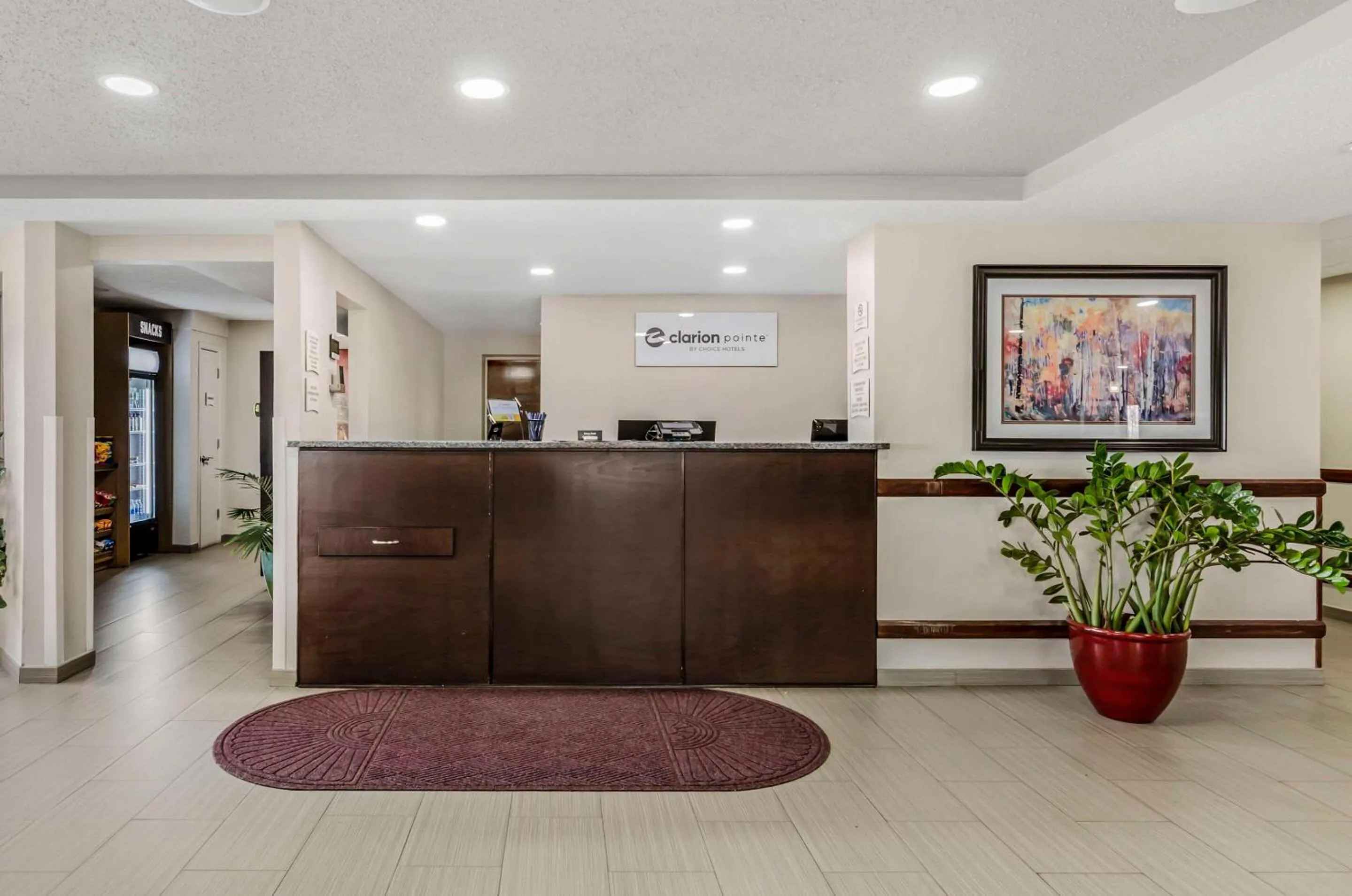 Lobby or reception in Clarion Pointe Staunton East