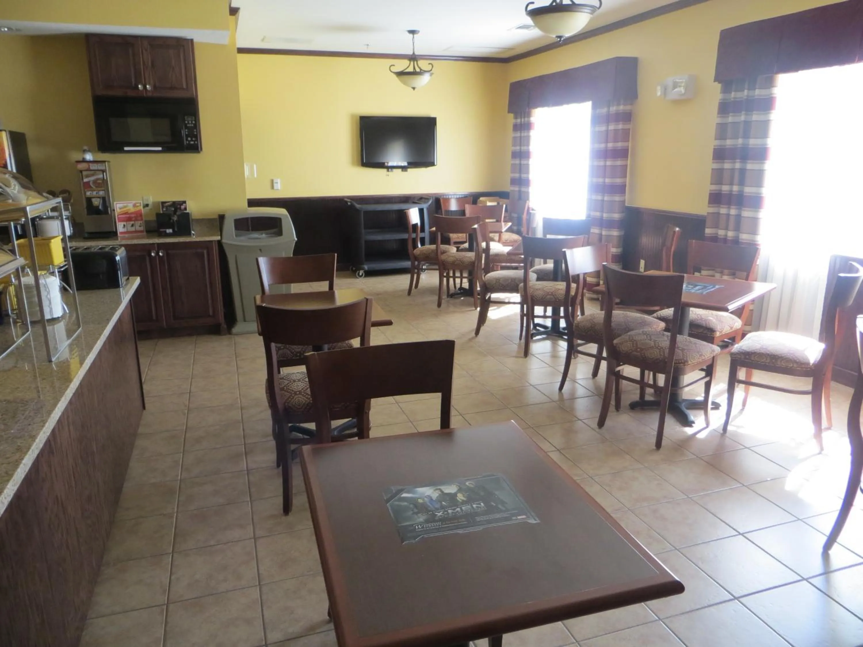 Breakfast in Days Inn by Wyndham Ellis