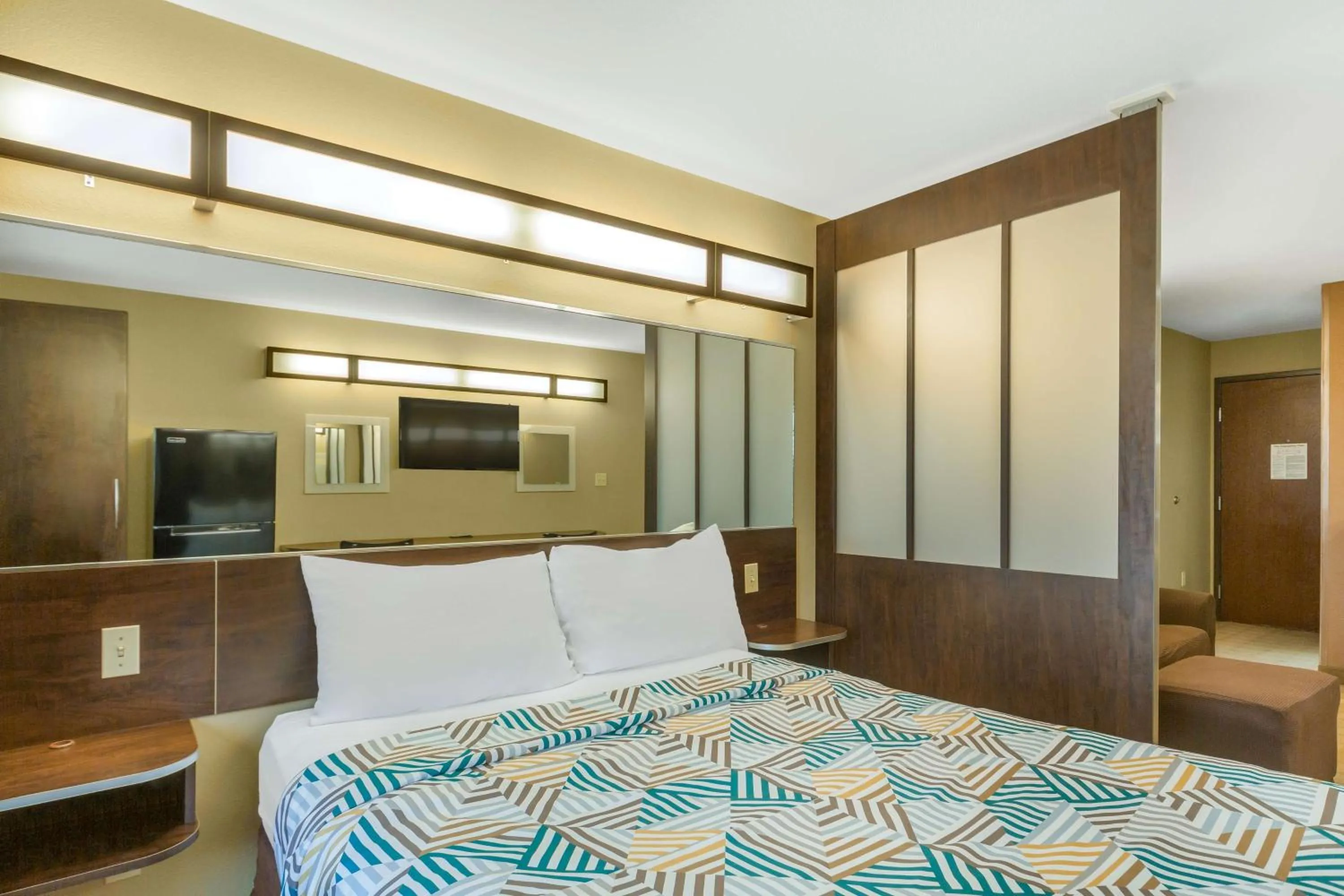 Bedroom, Bed in Motel 6 Breaux Bridge, LA